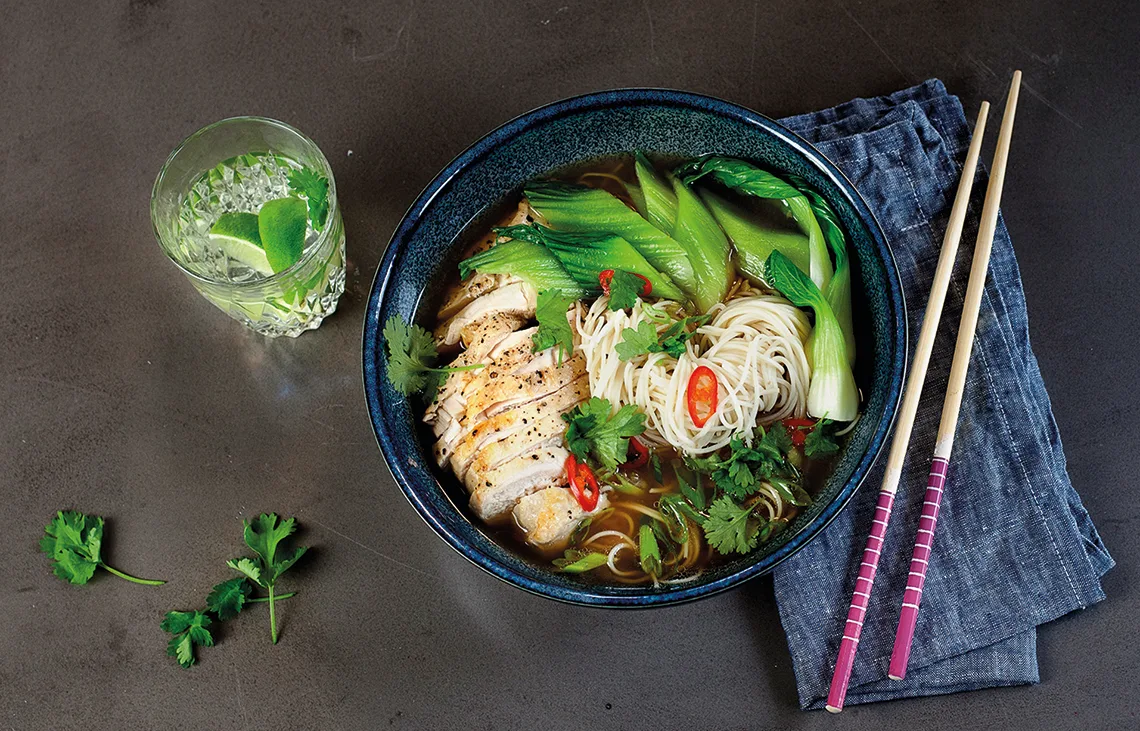 Ramen-keitto broilerilla