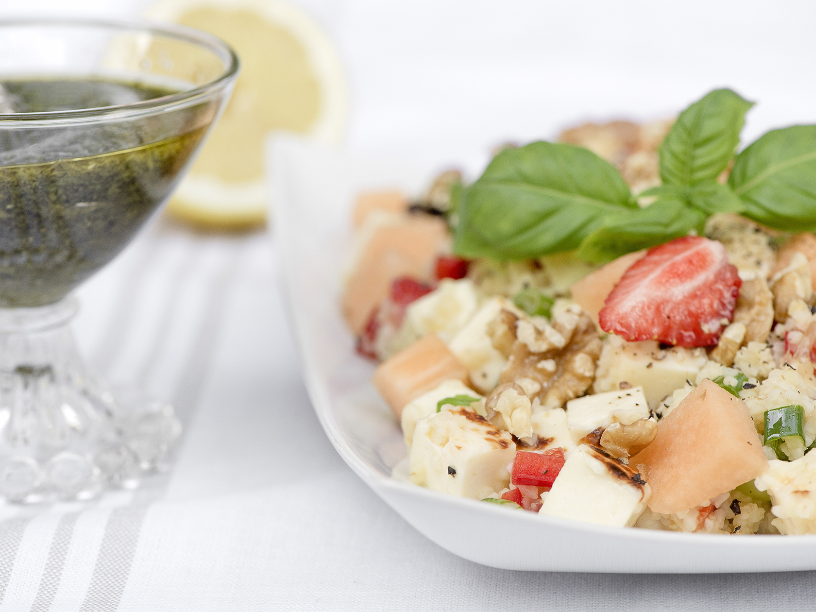 Leipäjuusto-bulgursalaatti