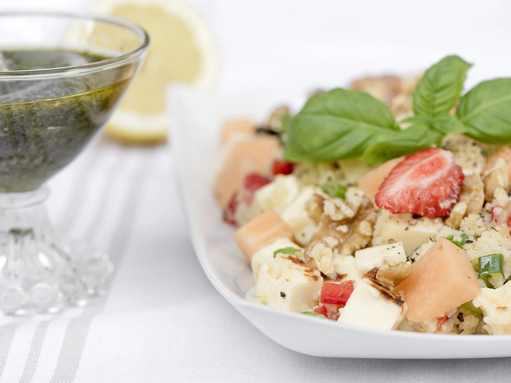 Leipäjuusto-bulgursalaatti