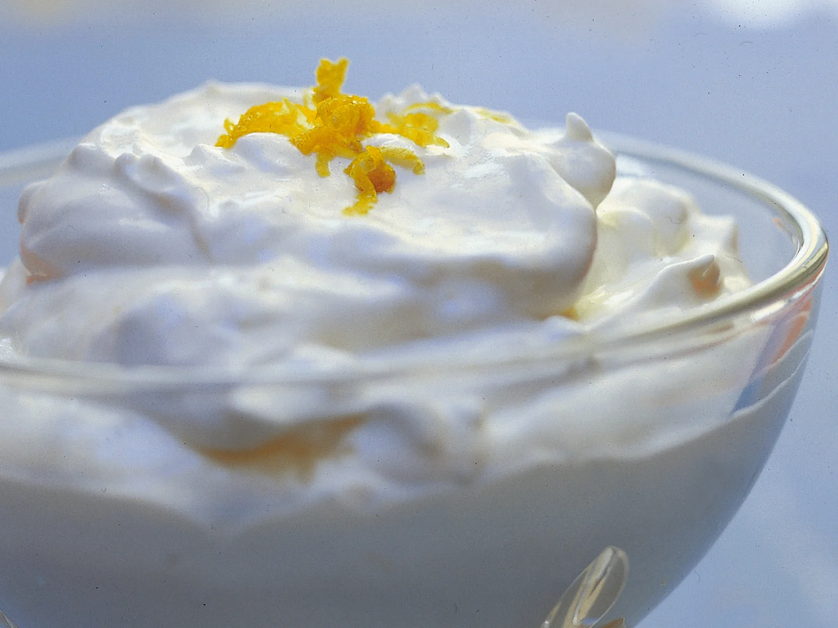 Sitrus-raejuustoherkku