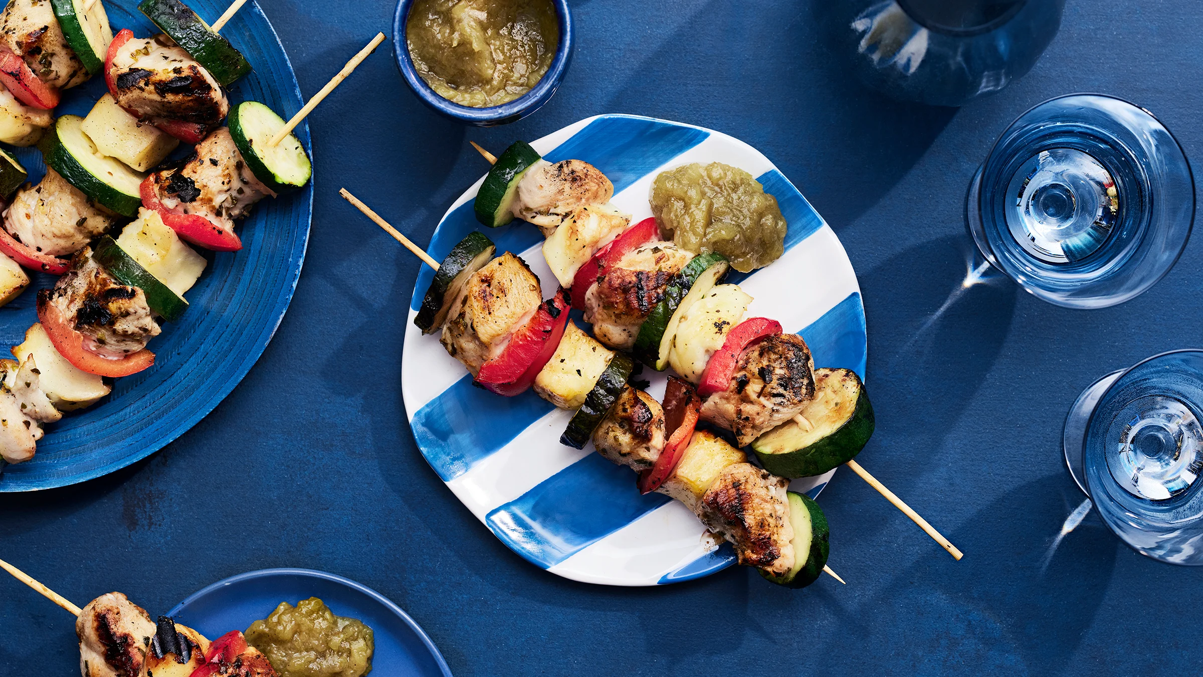 Kana-halloumivartaat ja raparperihilloke