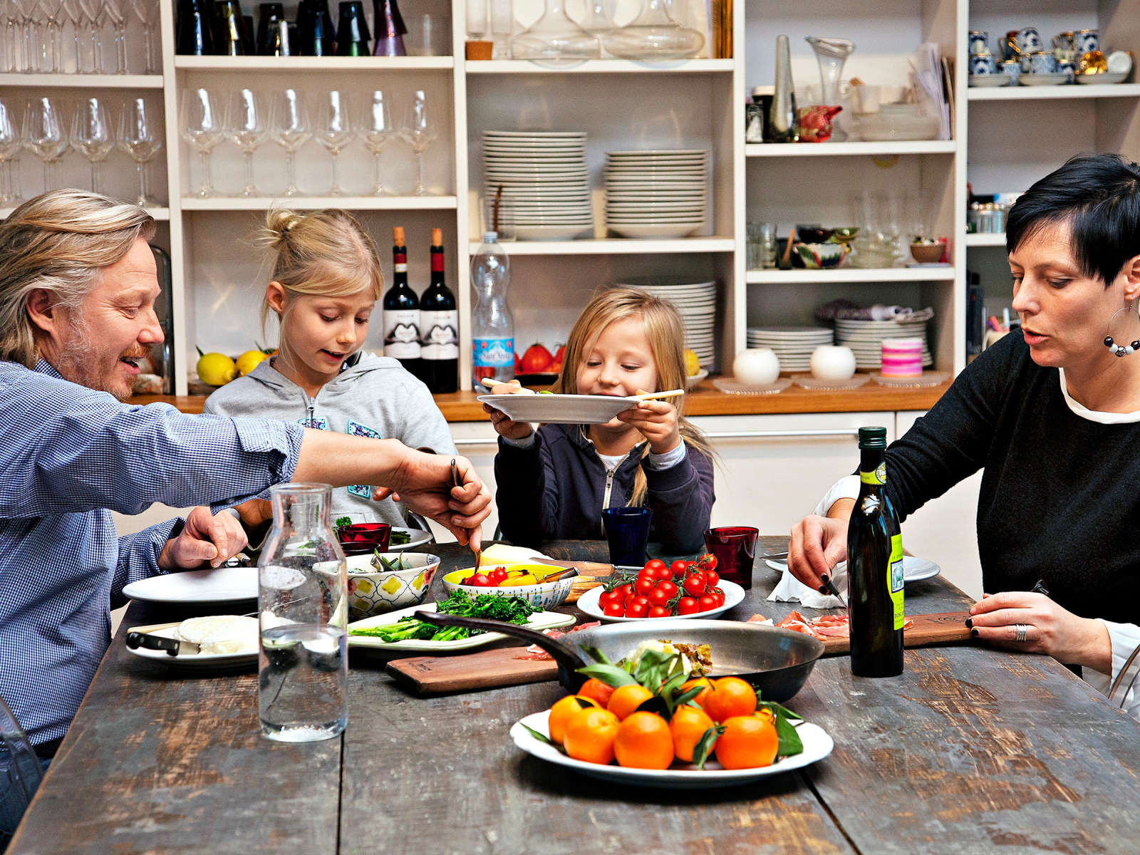 Sukulan perhe syö joka päivä illallisen yhdessä.