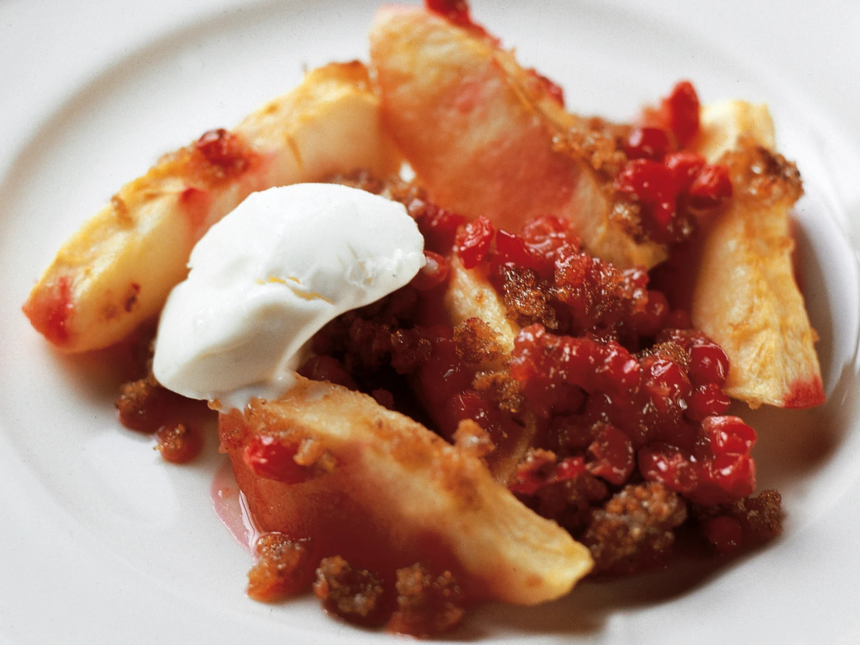 Helppo omena-puolukkapaistos