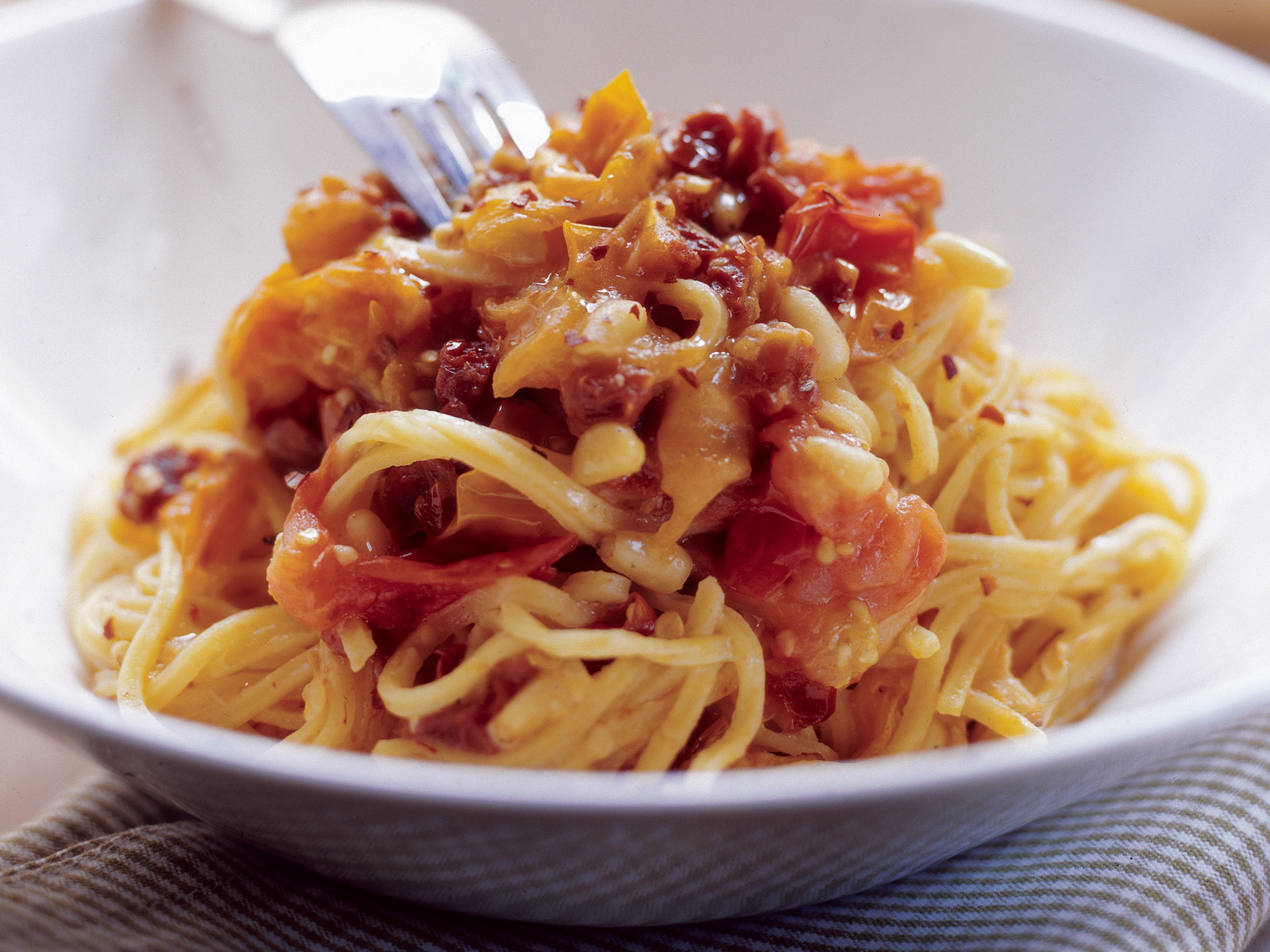 Esitellä 24+ imagen kahden tomaatin pasta