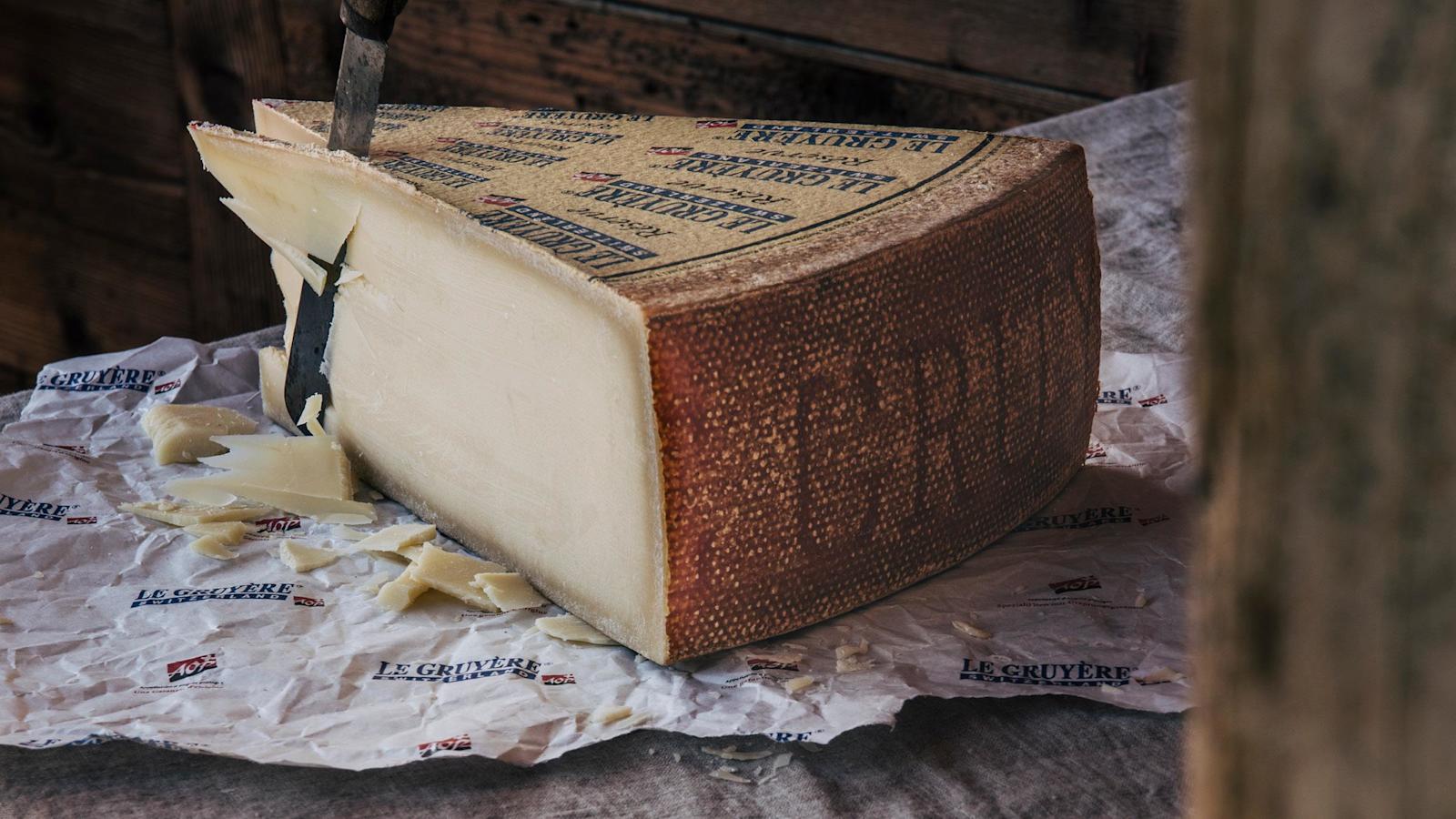Gruyèrejuustoa on valmistettu Gruyèresin keskiaikaisen kaupungin alueella jo 1100-luvulta alkaen.