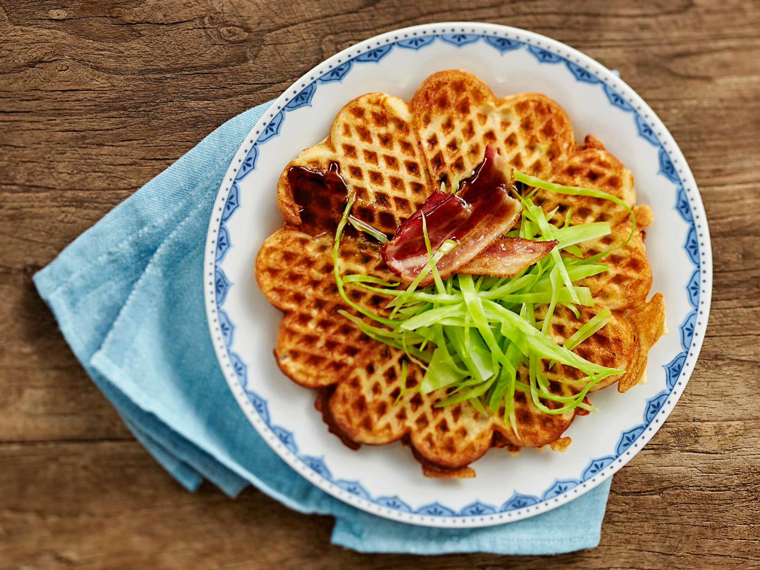 Kaali-pekonivohvelit