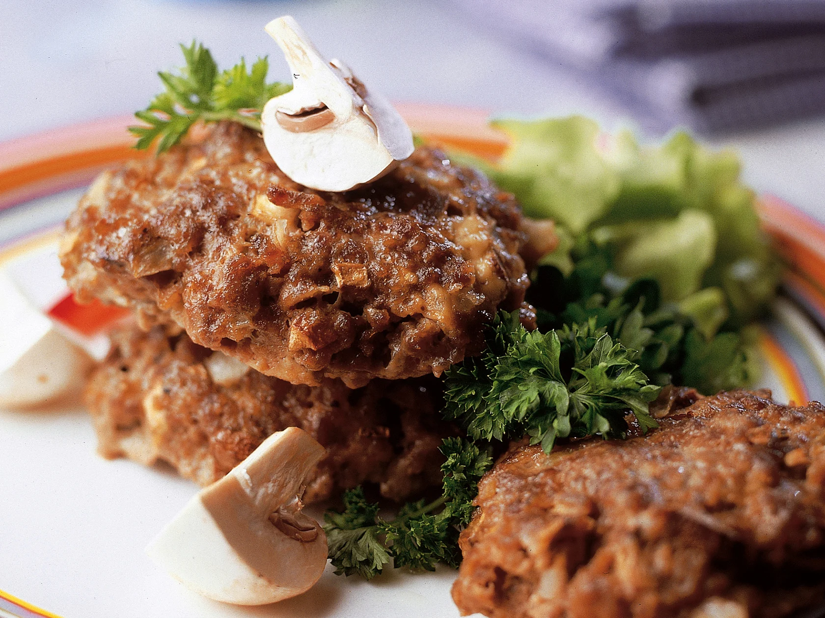 Mehukkaat sieni-jauhelihapihvit