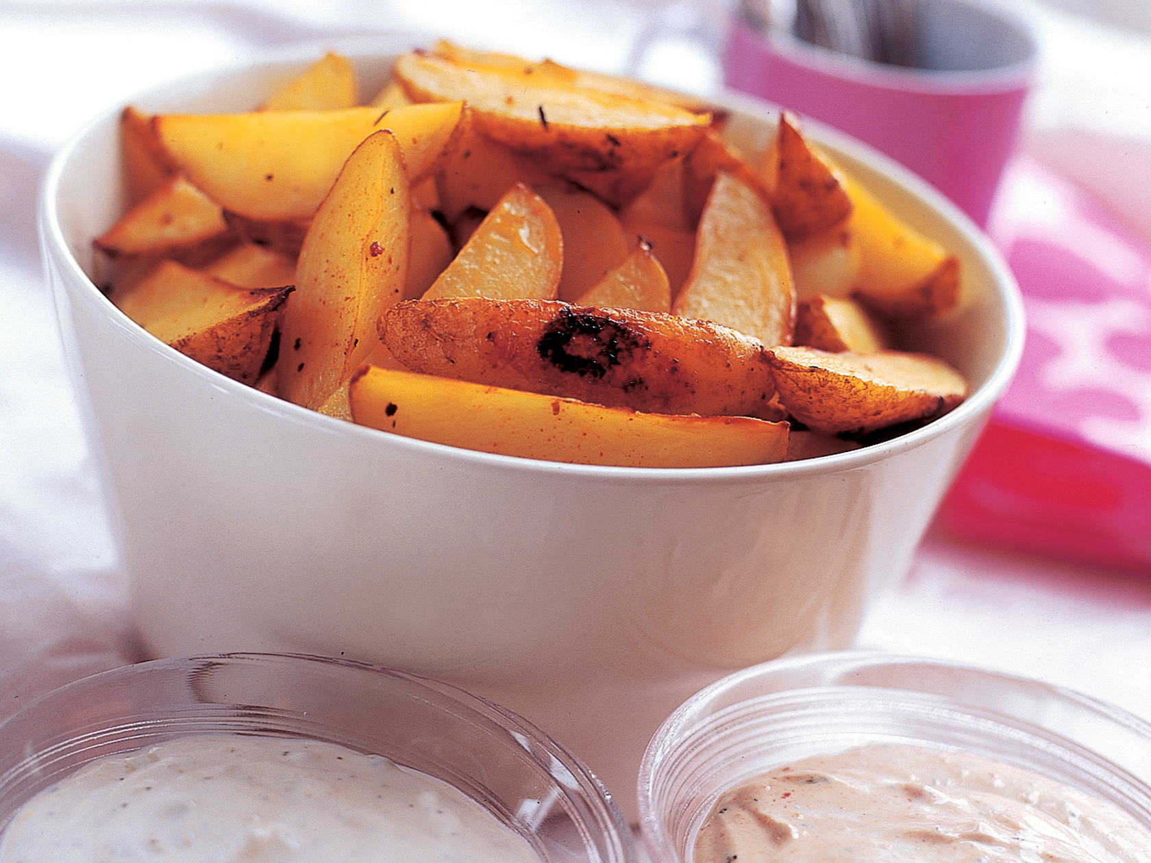 Tuliset perunaveneet ja aioli