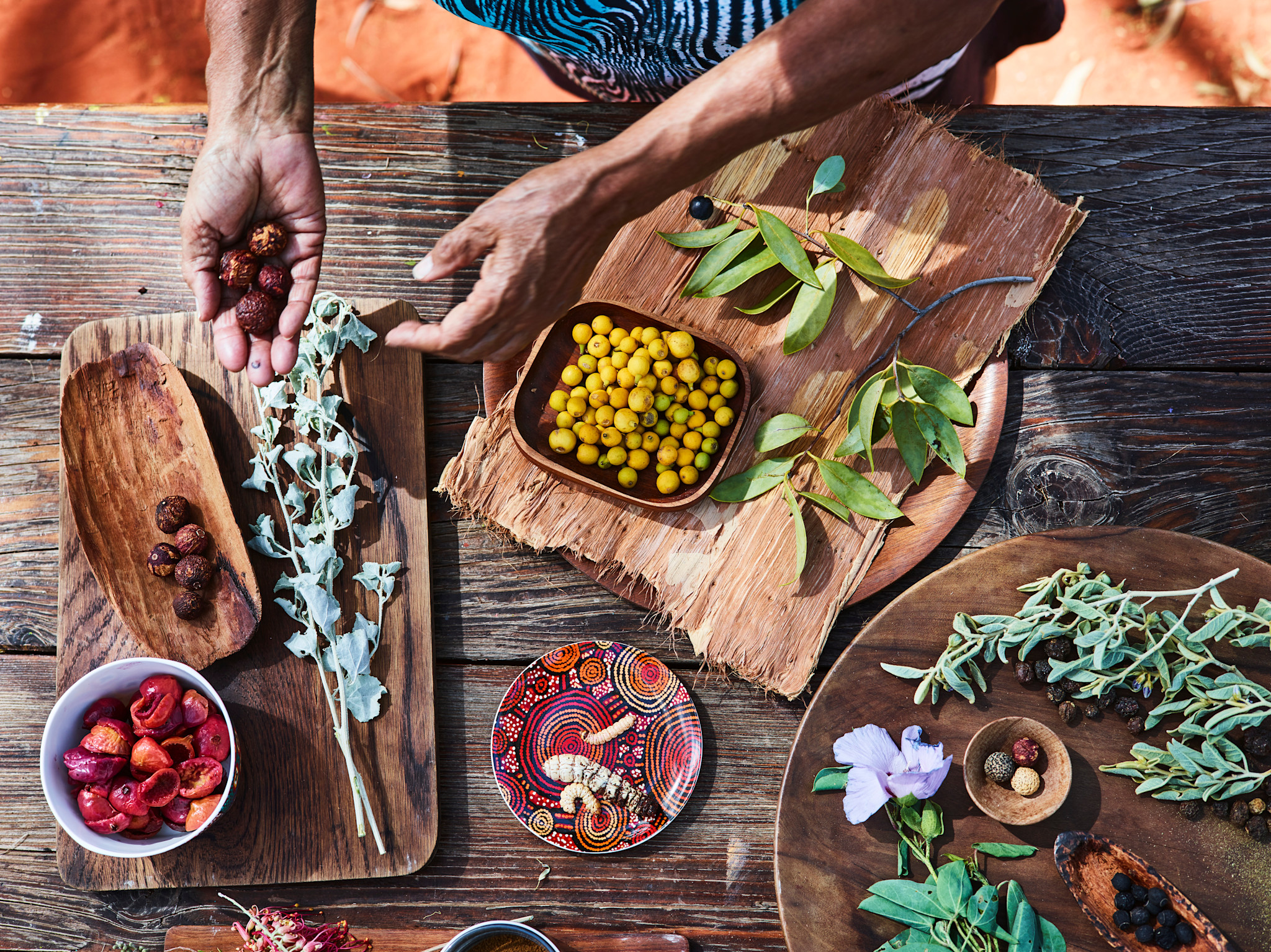 Bush foods star on restaurant menus at Voyages Tourism Australia’s Ayers Rock Resort in the Northern Territory © Tourism Australia