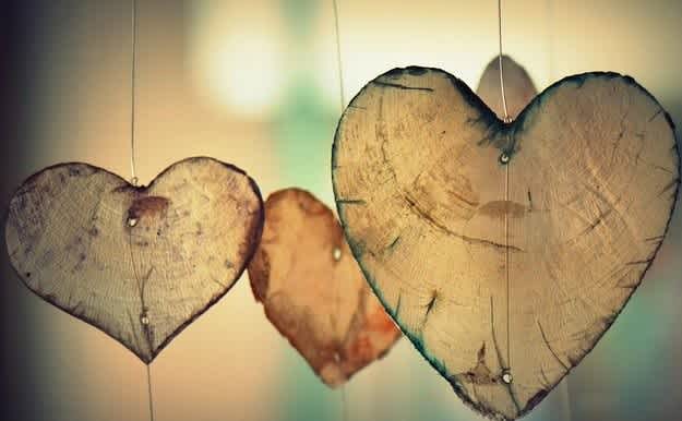 كيف يعرف الواحد منا من يحبه أكثر؟