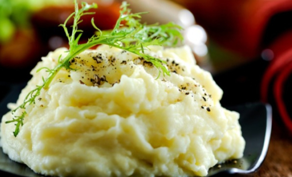 حكاية البطاطس المهروسة بالبيض