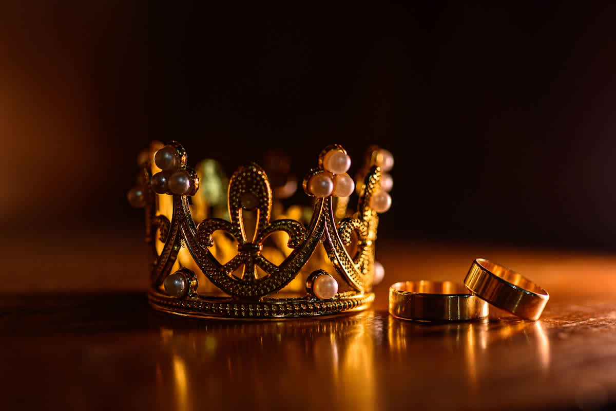 Featured image of 1 Kings Chapter 4 - When God Gives More Than Wisdom