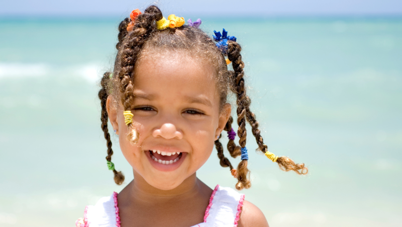 Zawema-enfant-extensions-vanilles-cheveux-crépus