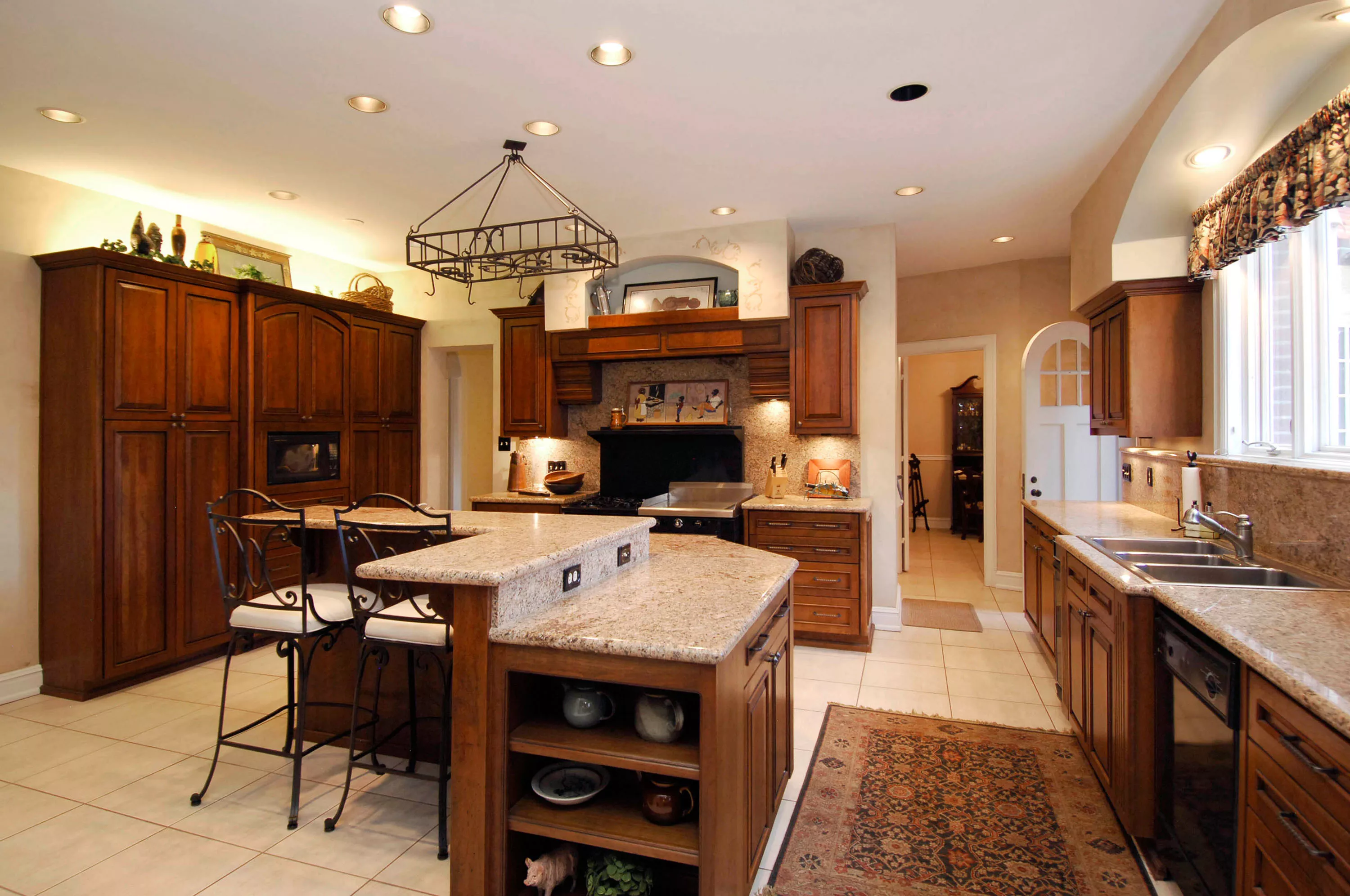 19 Elm Avenue, Colorado Springs, Colorado 80906 - 19-elm-avenue-colorado-springs-colorado-12-25-21-34-3434_kphsax