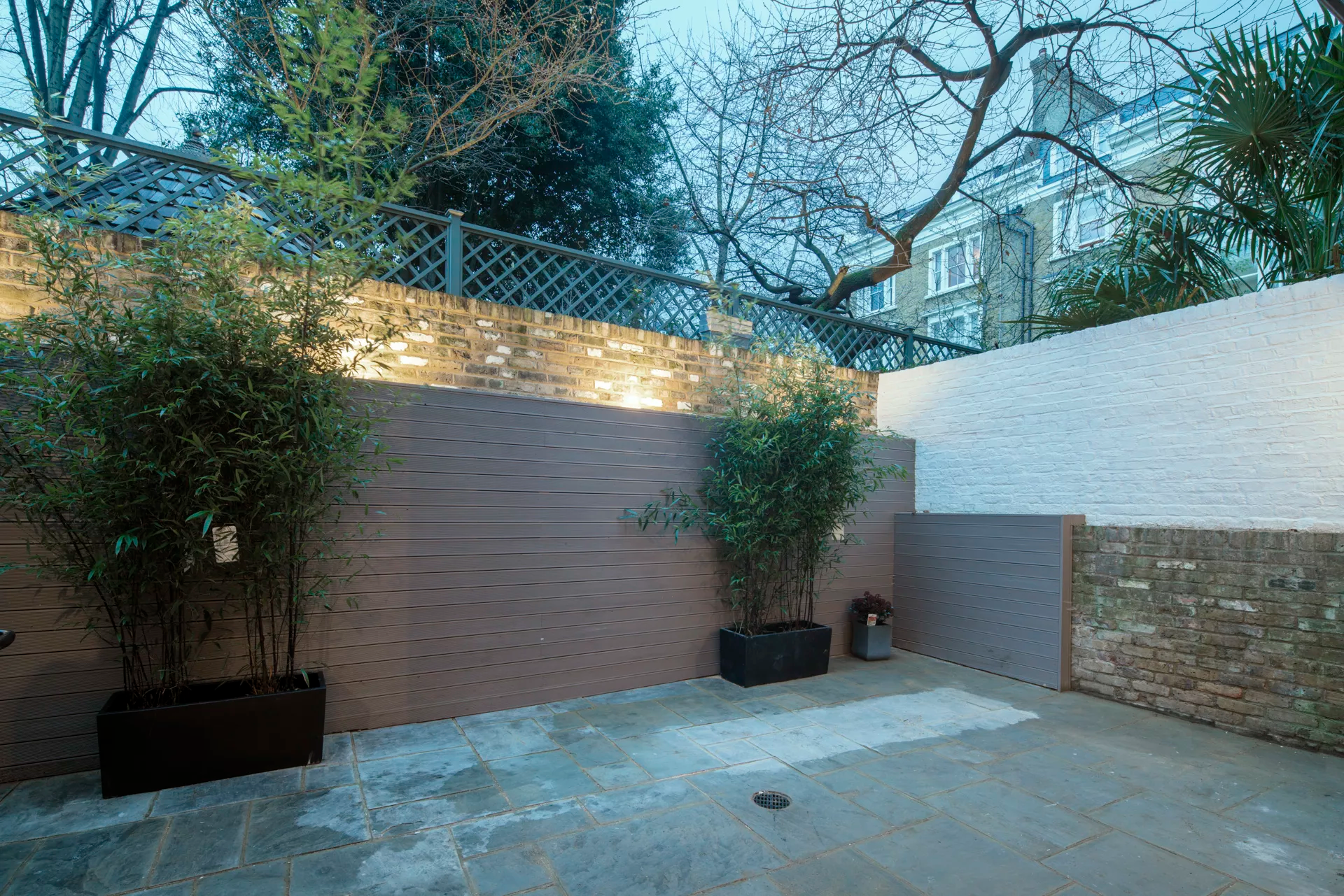 Garden Flat, 16 Redcliffe Square, Chelsea, London, England SW10, United Kingdom - 4814-026-19-12-55-5555_rh1kmx