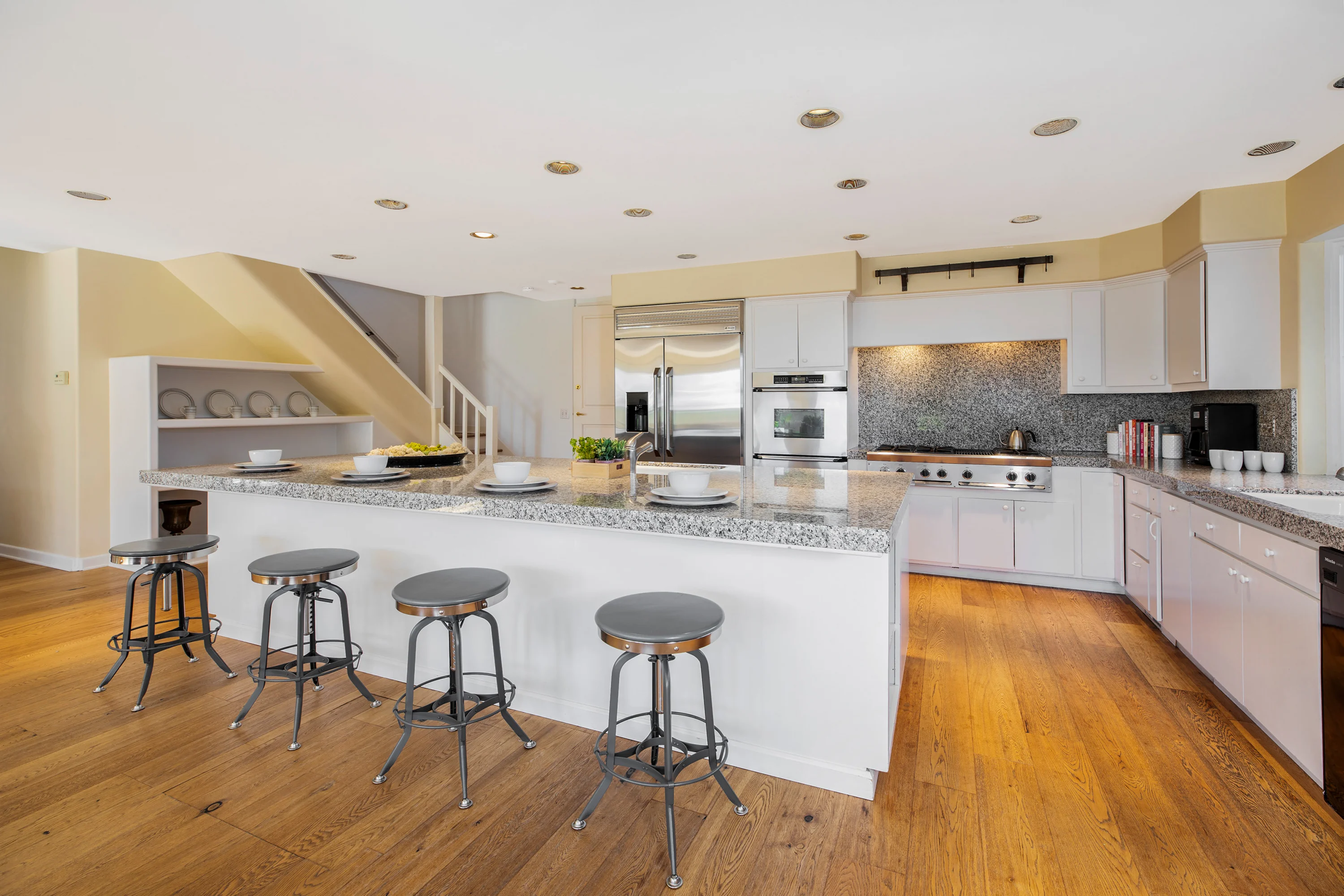 859 Picacho Lane, Montecito, California  - 859-picacho-lane-santa-barbara-california07_uxxedl