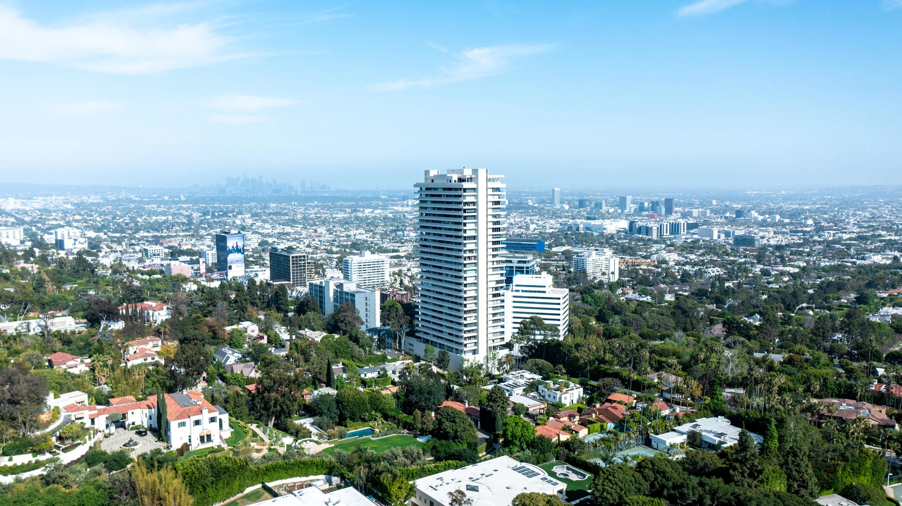 9255 Doheny Road PH1 and 2, West Hollywood/Beverly Hills, California 90069 - 9255-doheny-road-ph1-ph2-west-hollywood-california02_obk6qf