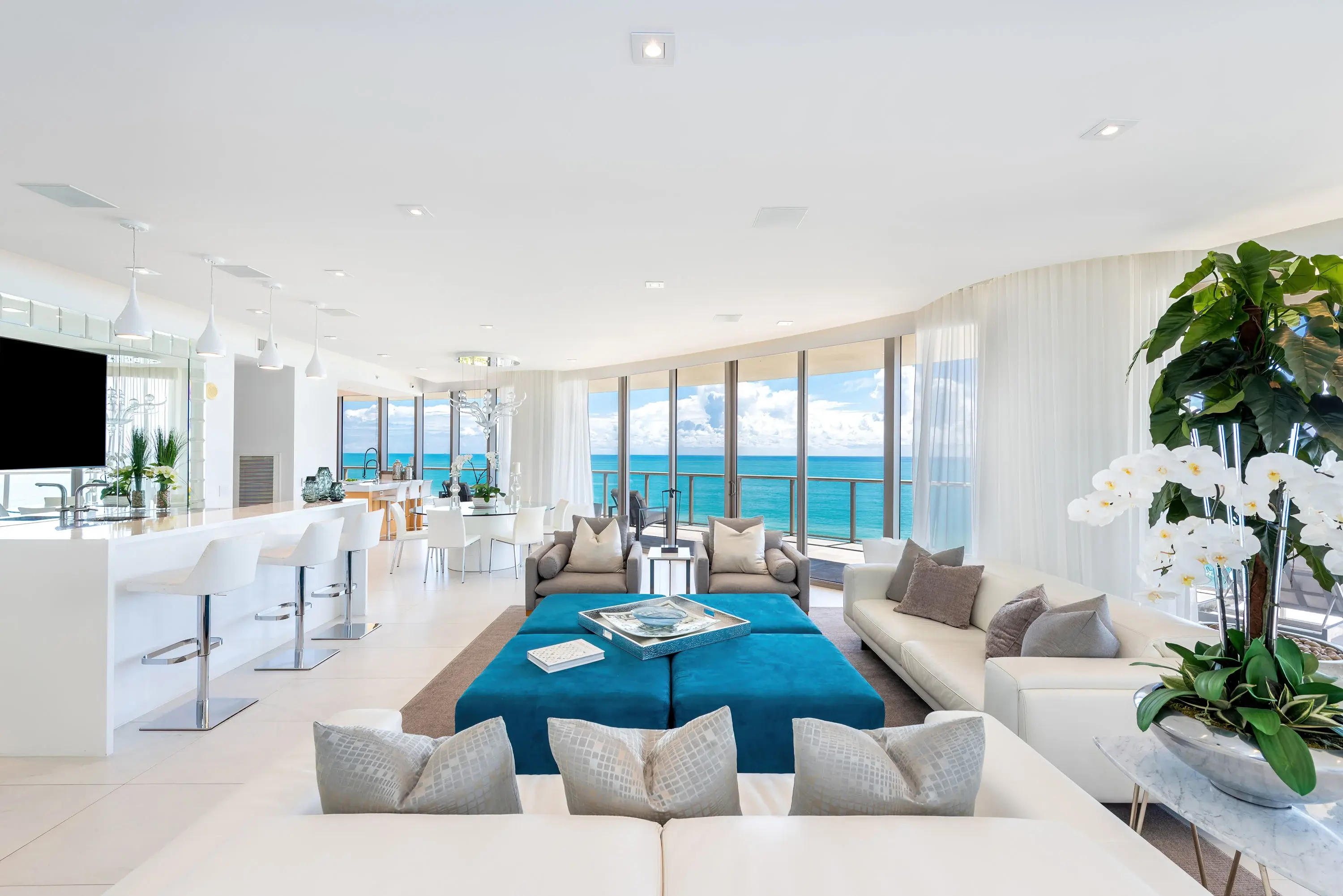 9703 Collins Ave, Unit 700, St. Regis, Miami, Florida 33154 - 9703-collins-avenue-bal-harbour-florida01_iuuohu