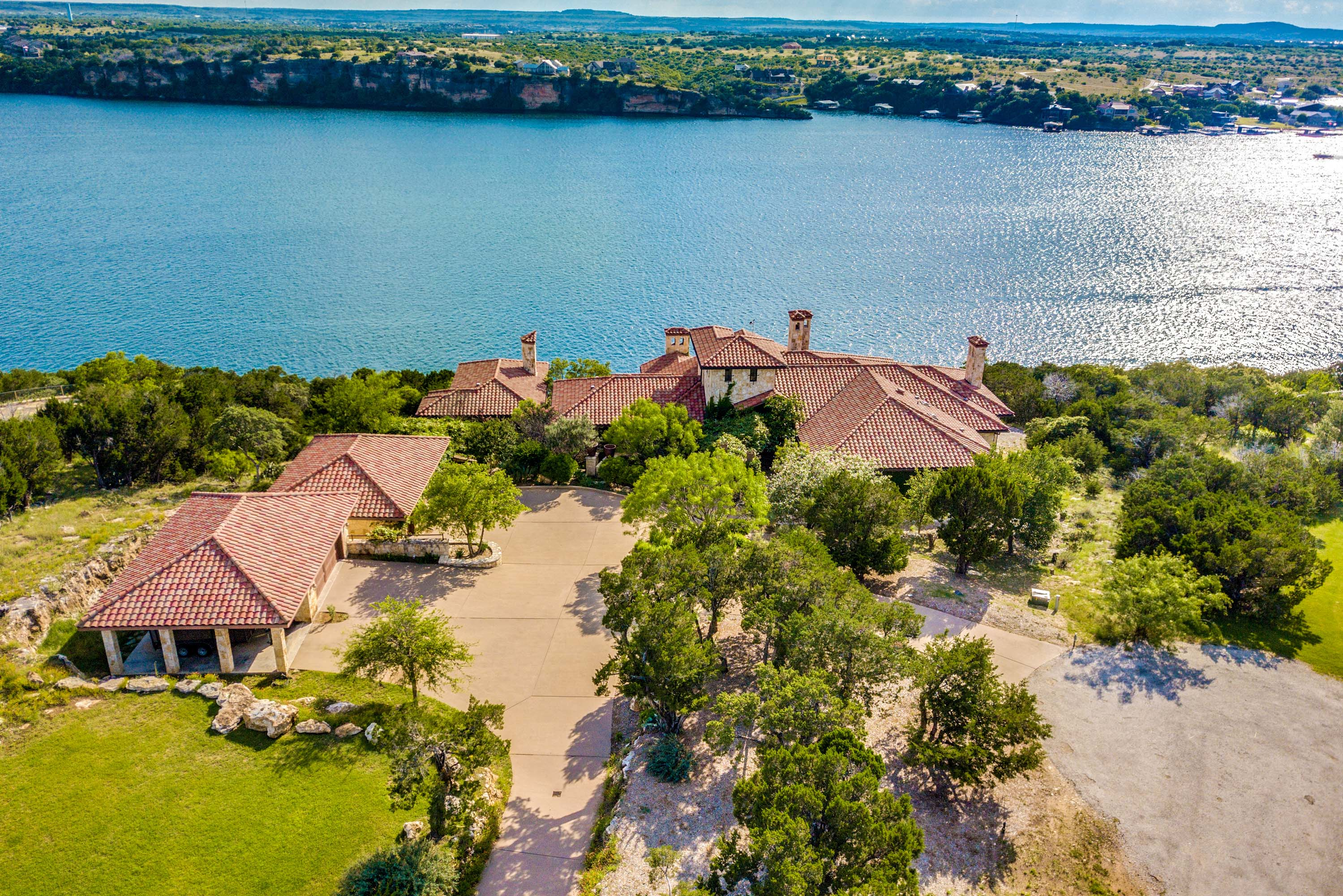 35 1011 Lakeview Point Drive - Luxury Real Estate - Concierge Auctions