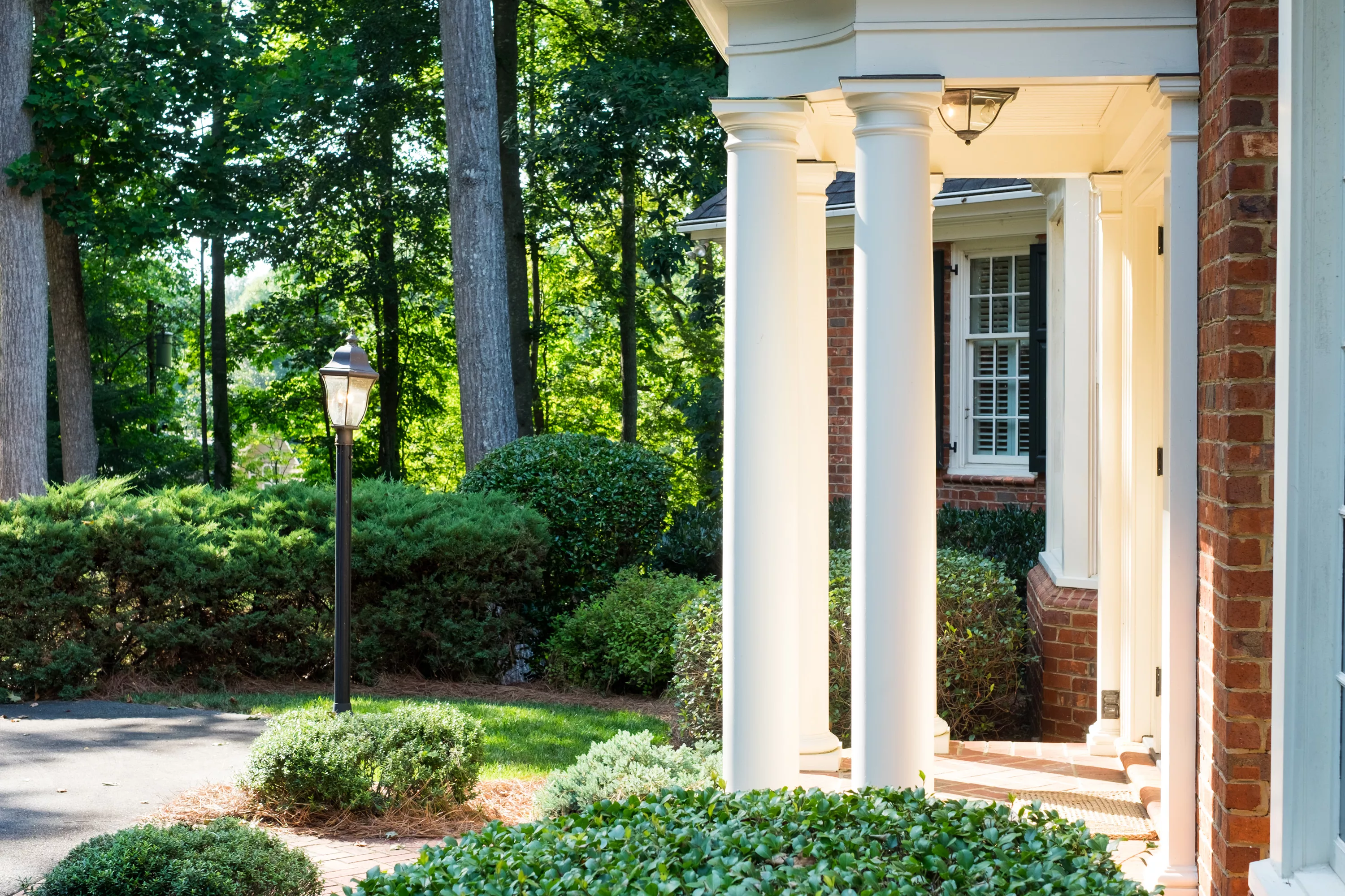 480 Stonegate Lane, Winston-Salem, North Carolina 27104 - 480-stonegate-lane-winston-salem-nc-luxury-real-estate-3_ndj2u1