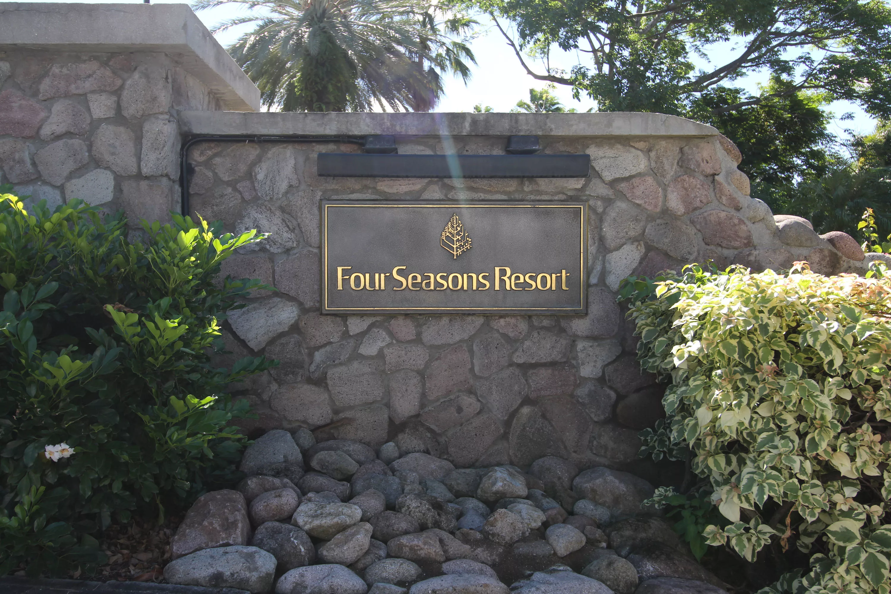 Villa 1910 Mahogany Hill Estates, Four Seasons Resort, Saint Kitts And Nevis, Nevis KN1201, West Indies - nevisian-grand-villa-four-seasons-resort-nevis04_hxtwk5