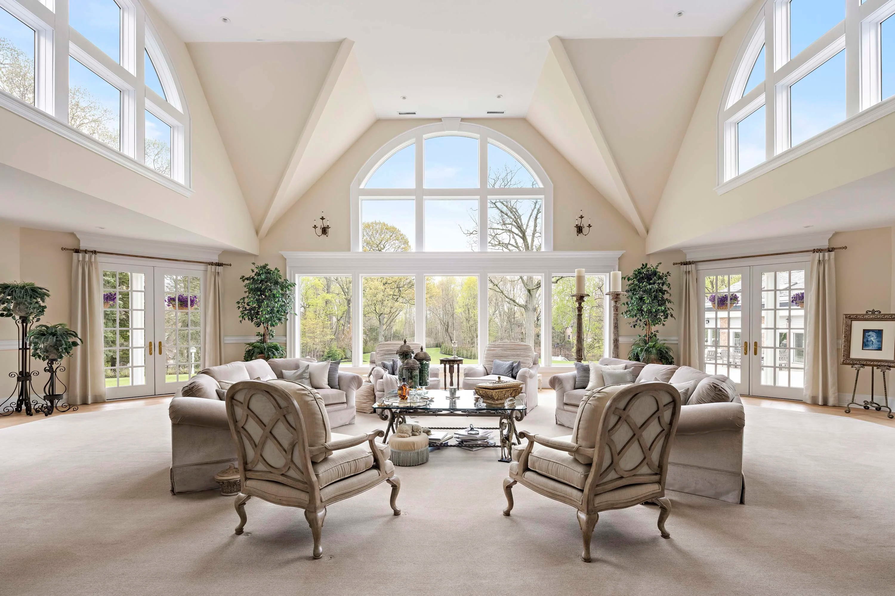 Swan Manor | 1 Swan Place, Nissequogue, Gold Coast, New York 11780 - 03_Swan_Manor_1_Swan_Place_Saint_James_NY_11780_zaterw