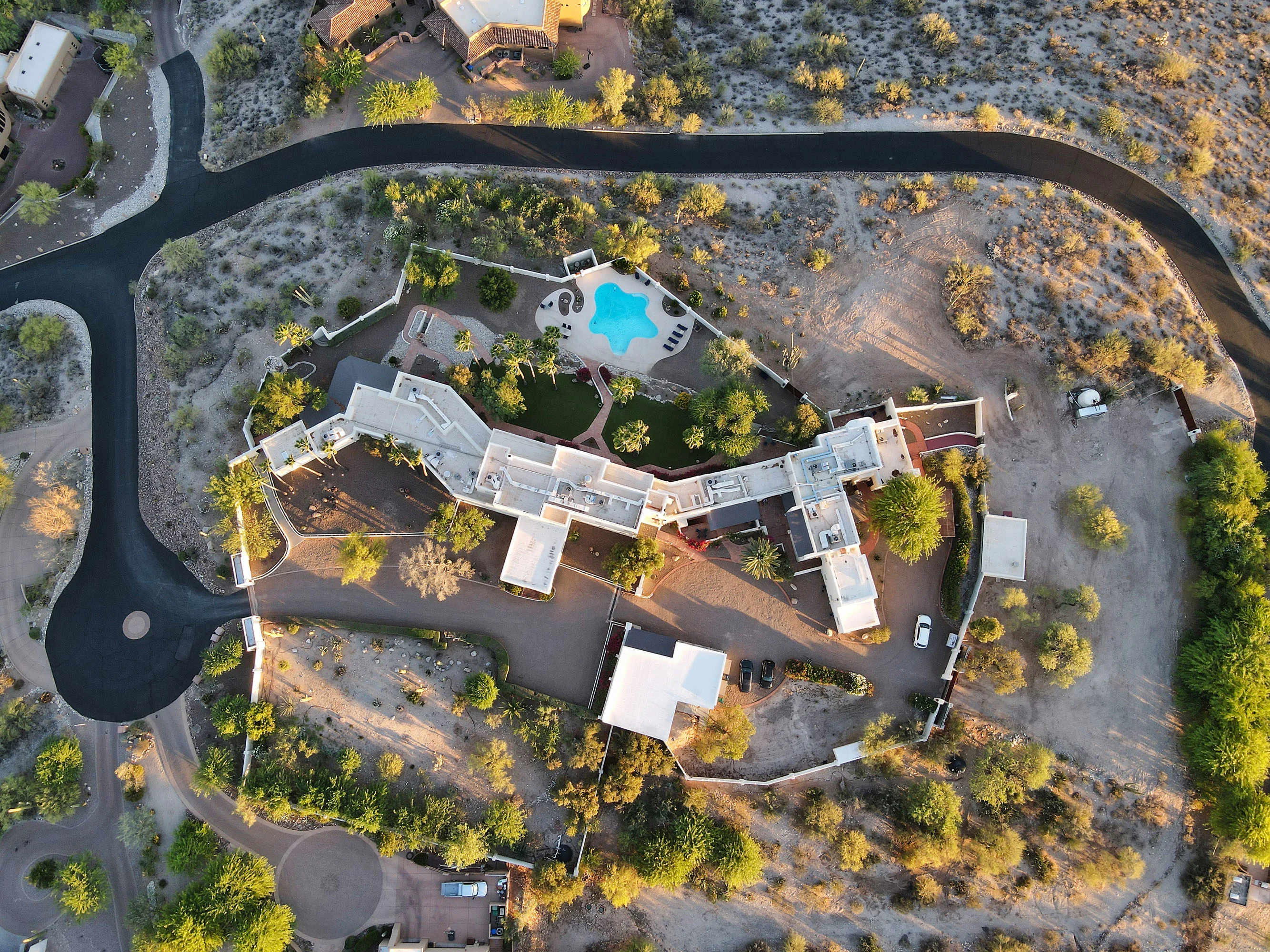 5201 North Hacienda Del Sol Road, Tucson, Arizona 85718