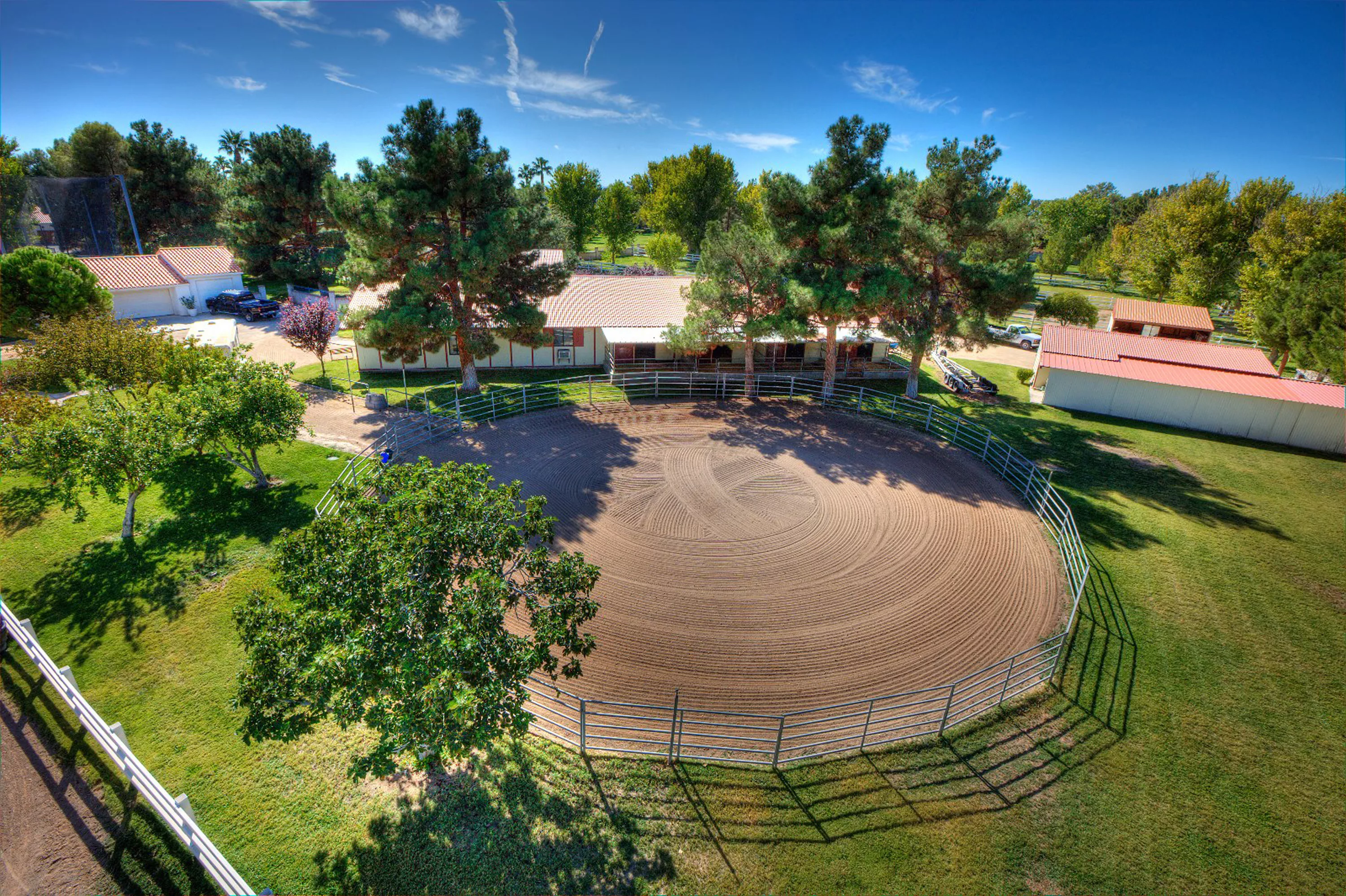 7000 Tomiyasu Lane, Las Vegas, Nevada 89120 - horsesgoroundnround_bztpd8