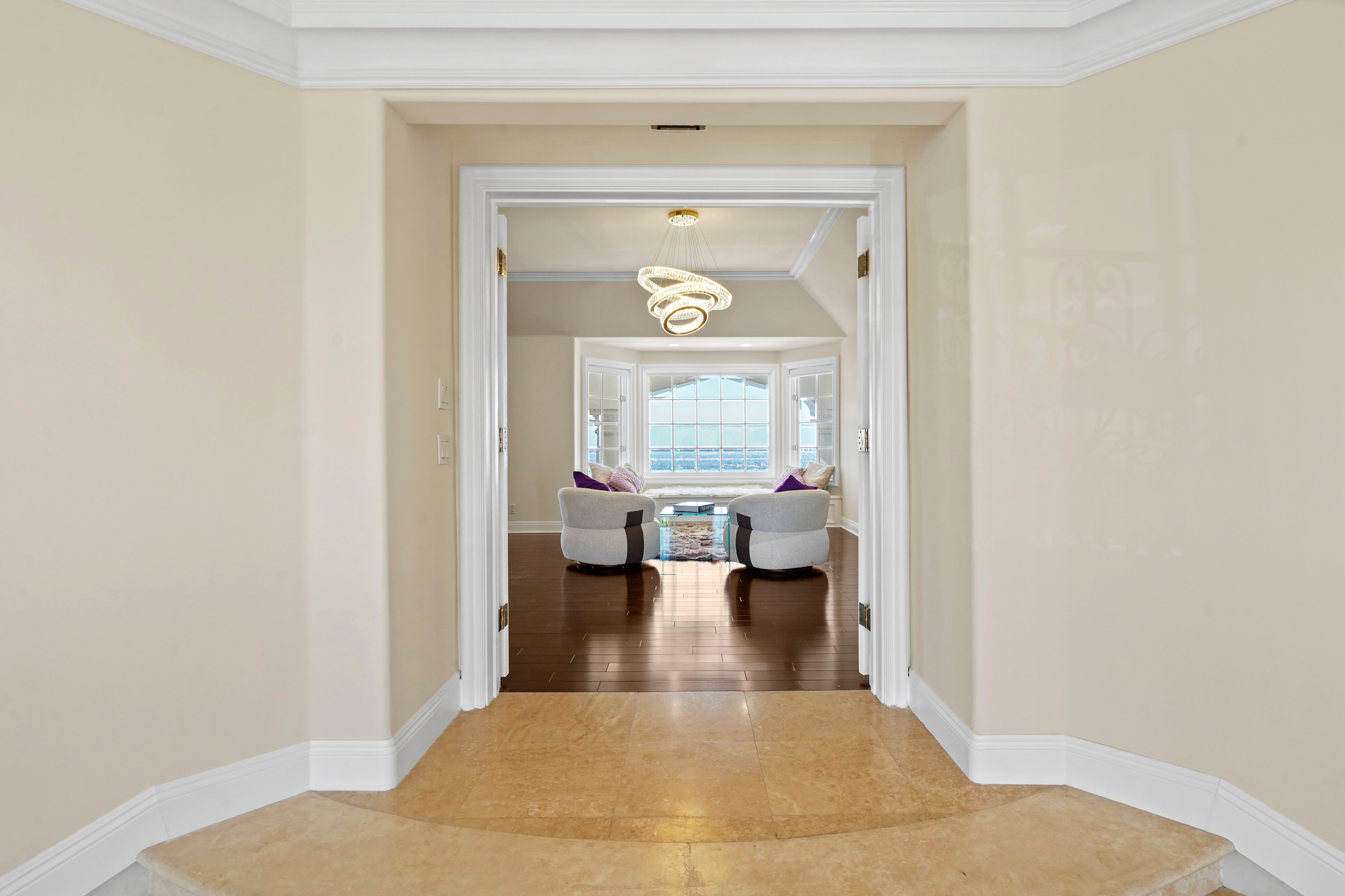 29 13320 Mulholland Drive - Luxury Real Estate - Concierge Auctions