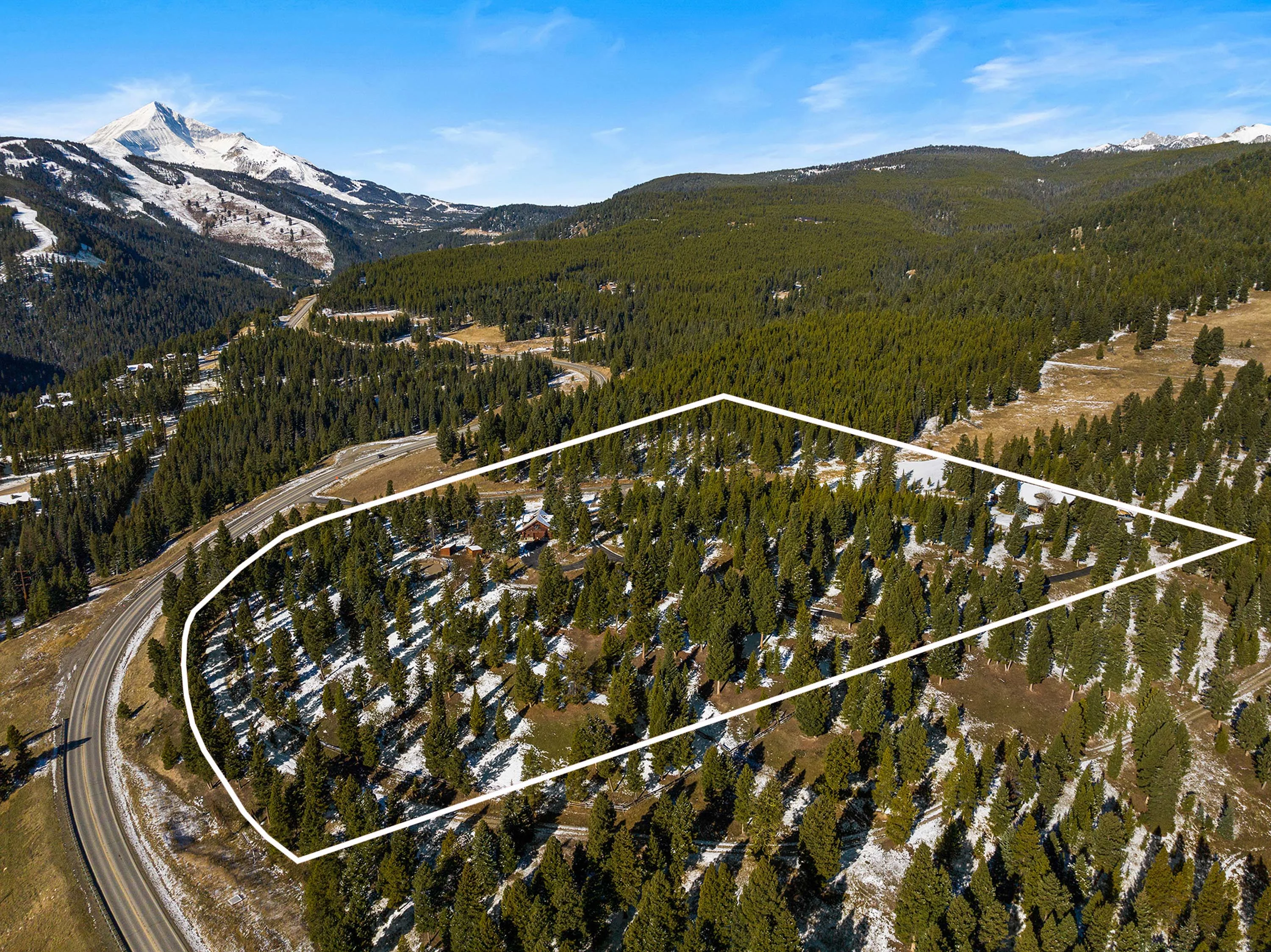 5255 Lone Mountain Trl, Big Sky, Montana 59716 - 52_-_DJI_0240-Property_Lines_k7xvwm
