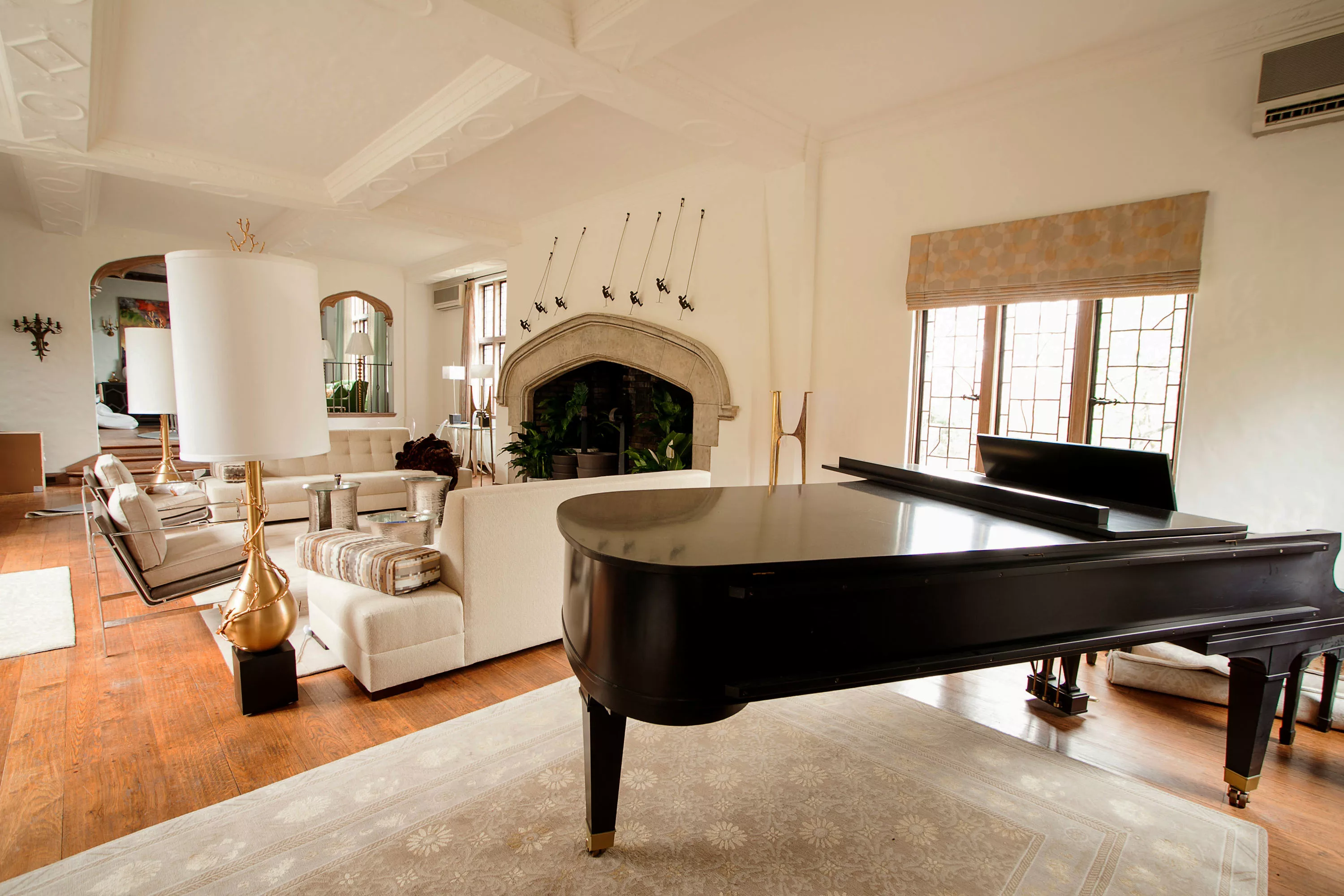 64 Orchard Road, West Hartford, Connecticut 06117 - 64-orchard-rd-west-hartford-ct-02edit-01-07-50-5050_a3dt2p