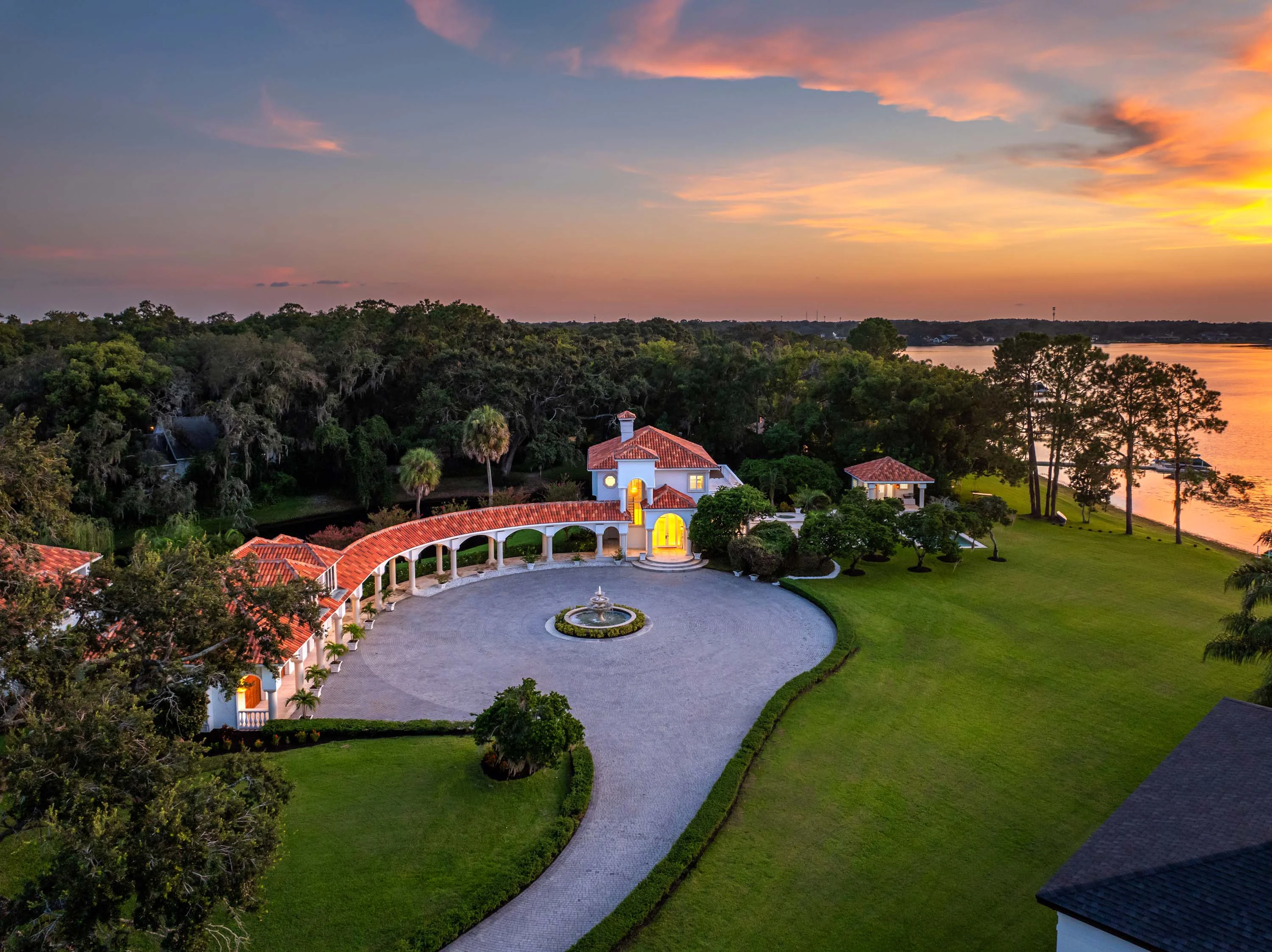 11104 Winthrop Way, Lake Carroll, Tampa , Florida 33612 - 38_-_DJI_20240813202641_0125_D-Edit_2_s1gu7s