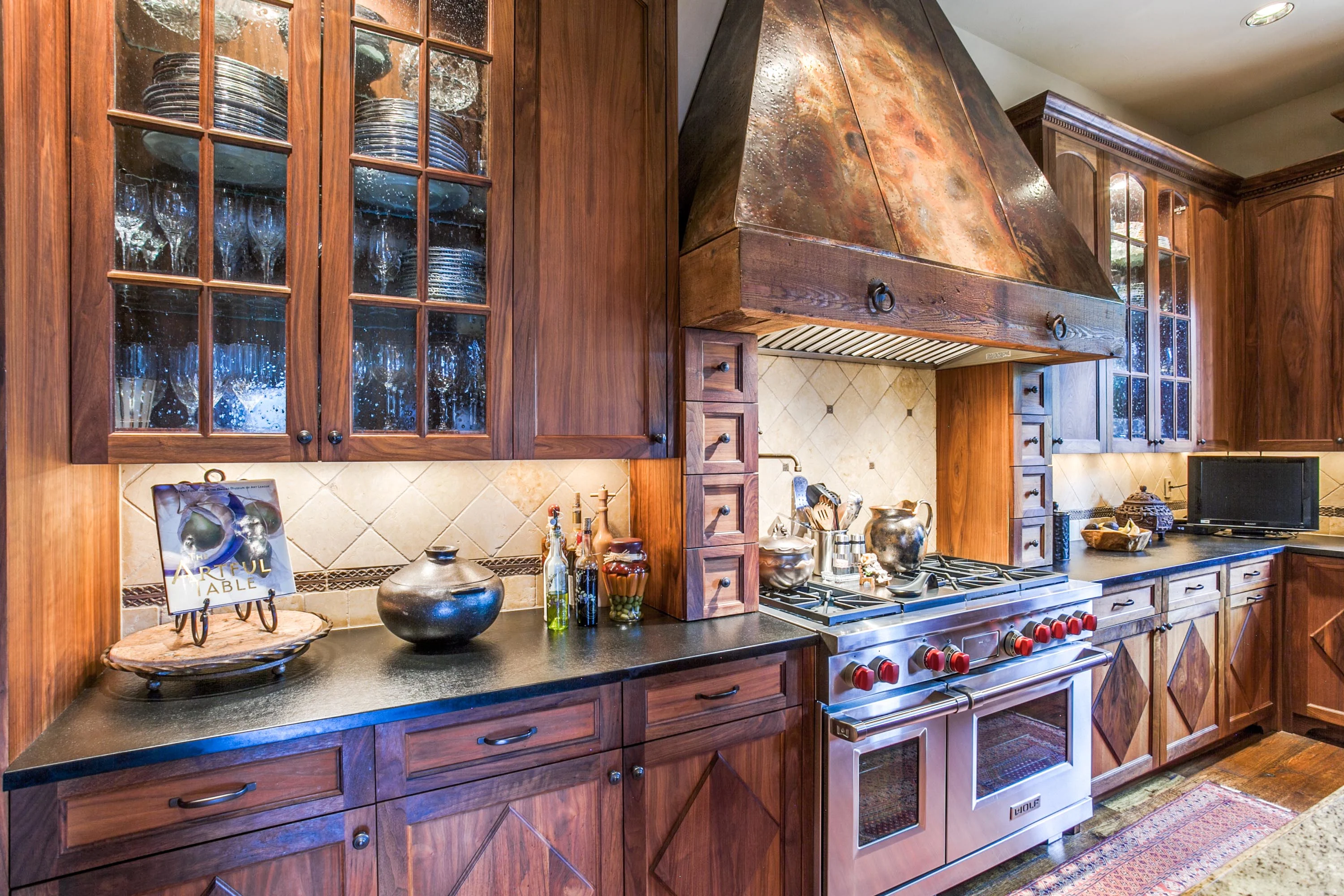 2505 Welborn Street, Turtle Creek, Dallas, Texas 75219 - 2505-welborn-street-dallas-texas24_e6sdmx
