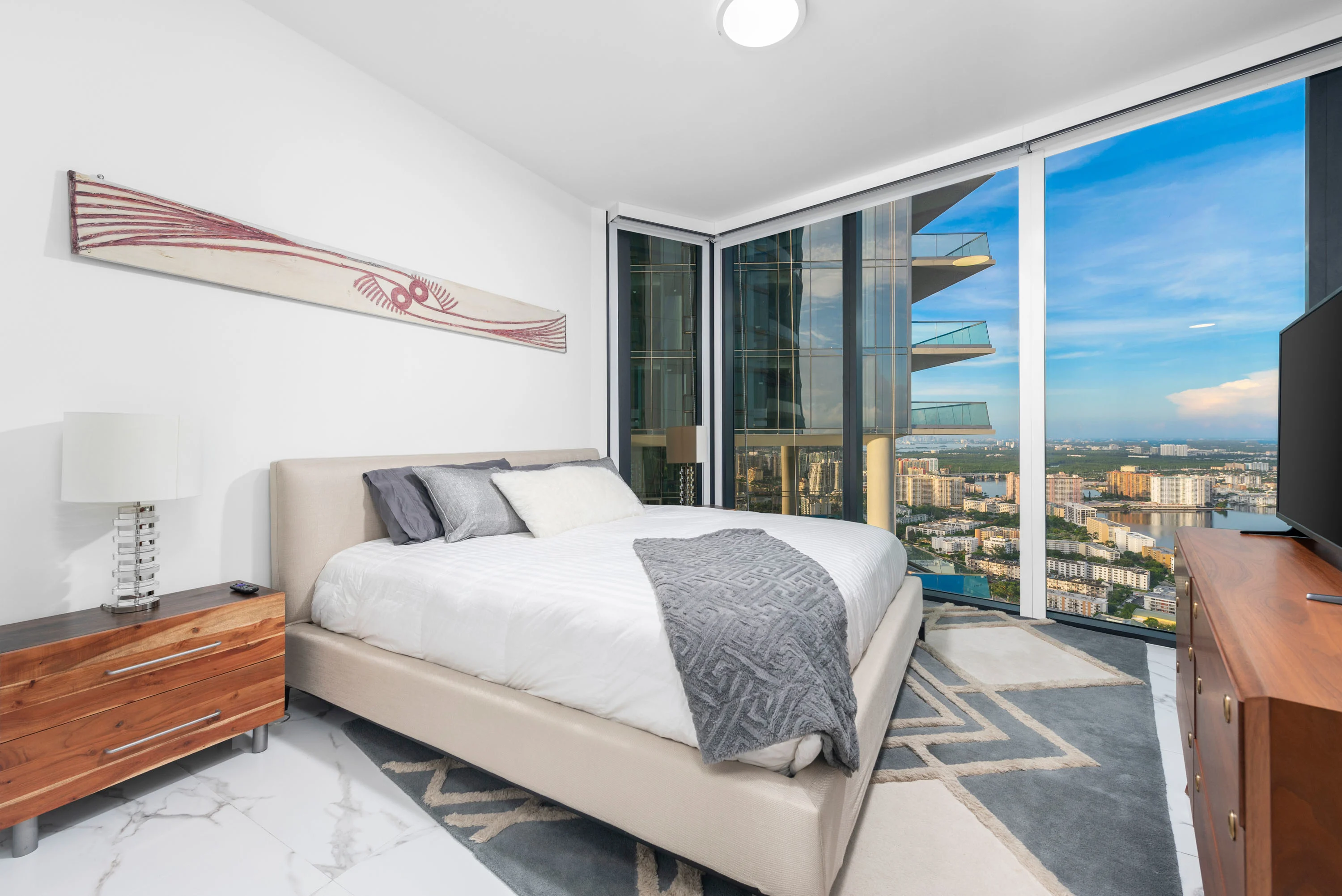 18555 Collins Ave, Apt 4603, Porsche Design Tower, Miami, Florida 33160 - 18555-collins-avenue-apartment-4603-sunny-isles-beach-florida20_v2ia6x