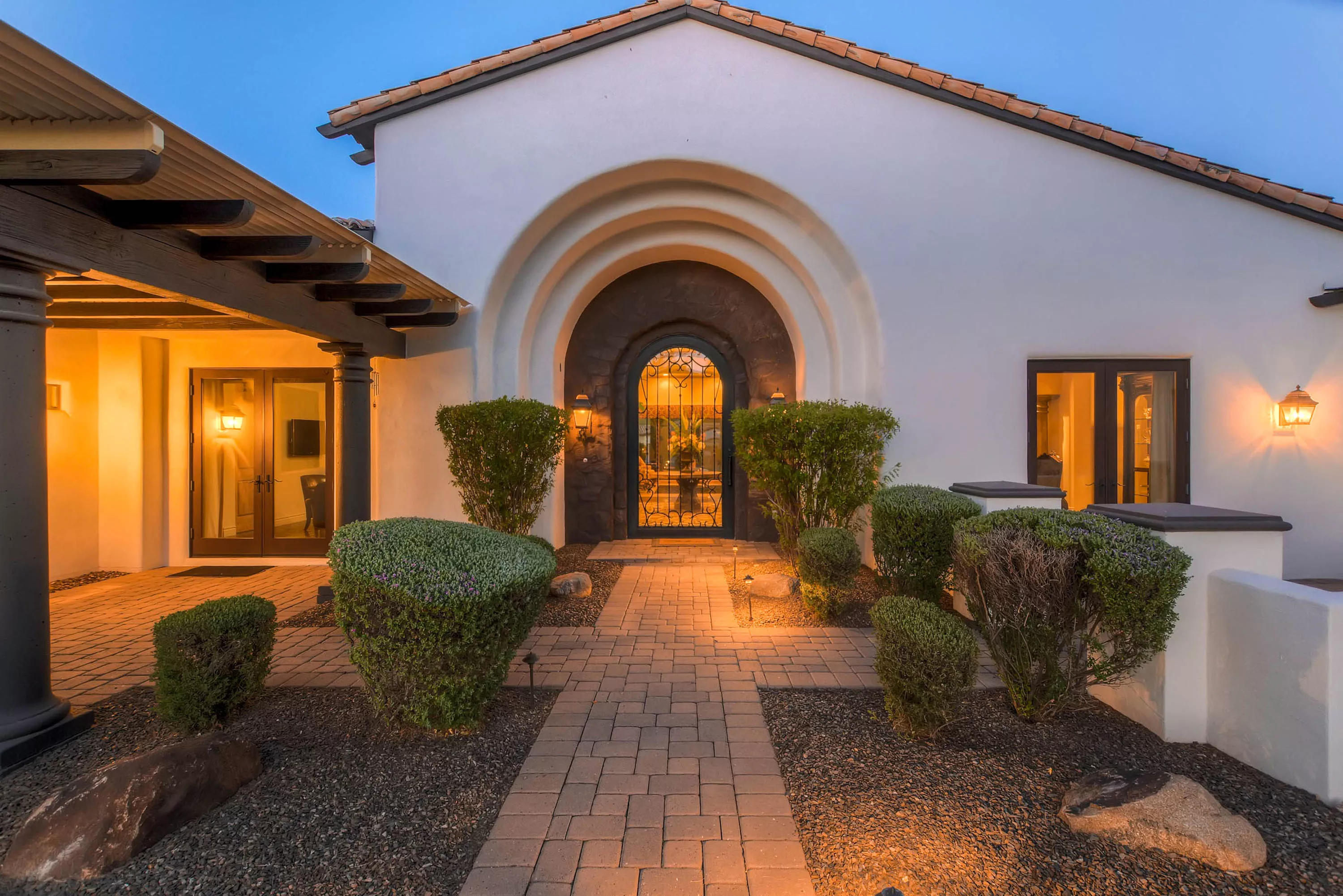 7839 North Foothills Drive South, Paradise Valley, Arizona 85253 - 7839-north-foothills-drive-south-paradise-valley-arizona04-20-00-31-3131_fkclv0