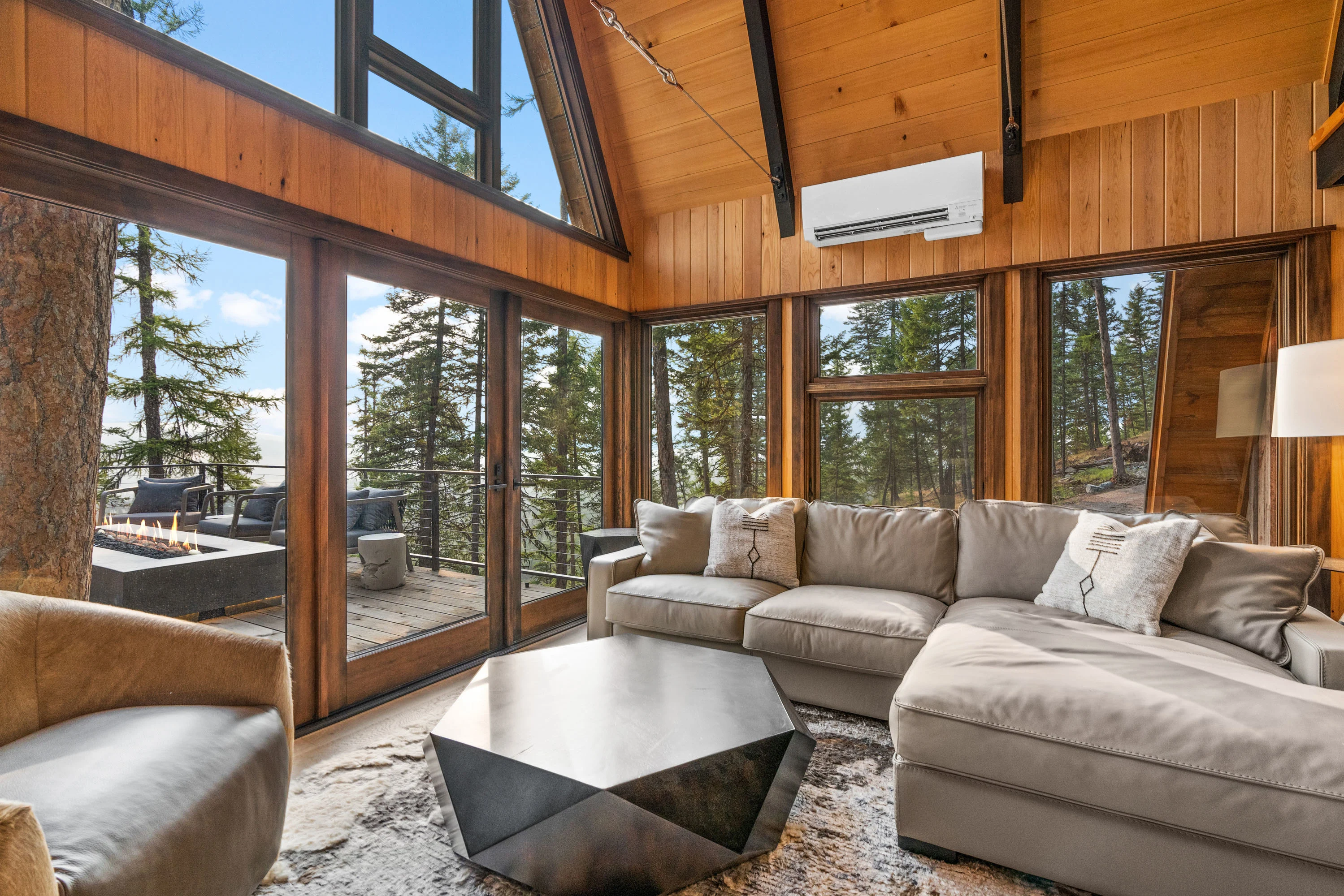 31 Forest Path Drive, Whitefish, Montana 59937 - On_The_Rocks_Treehouse_12_urz6cy