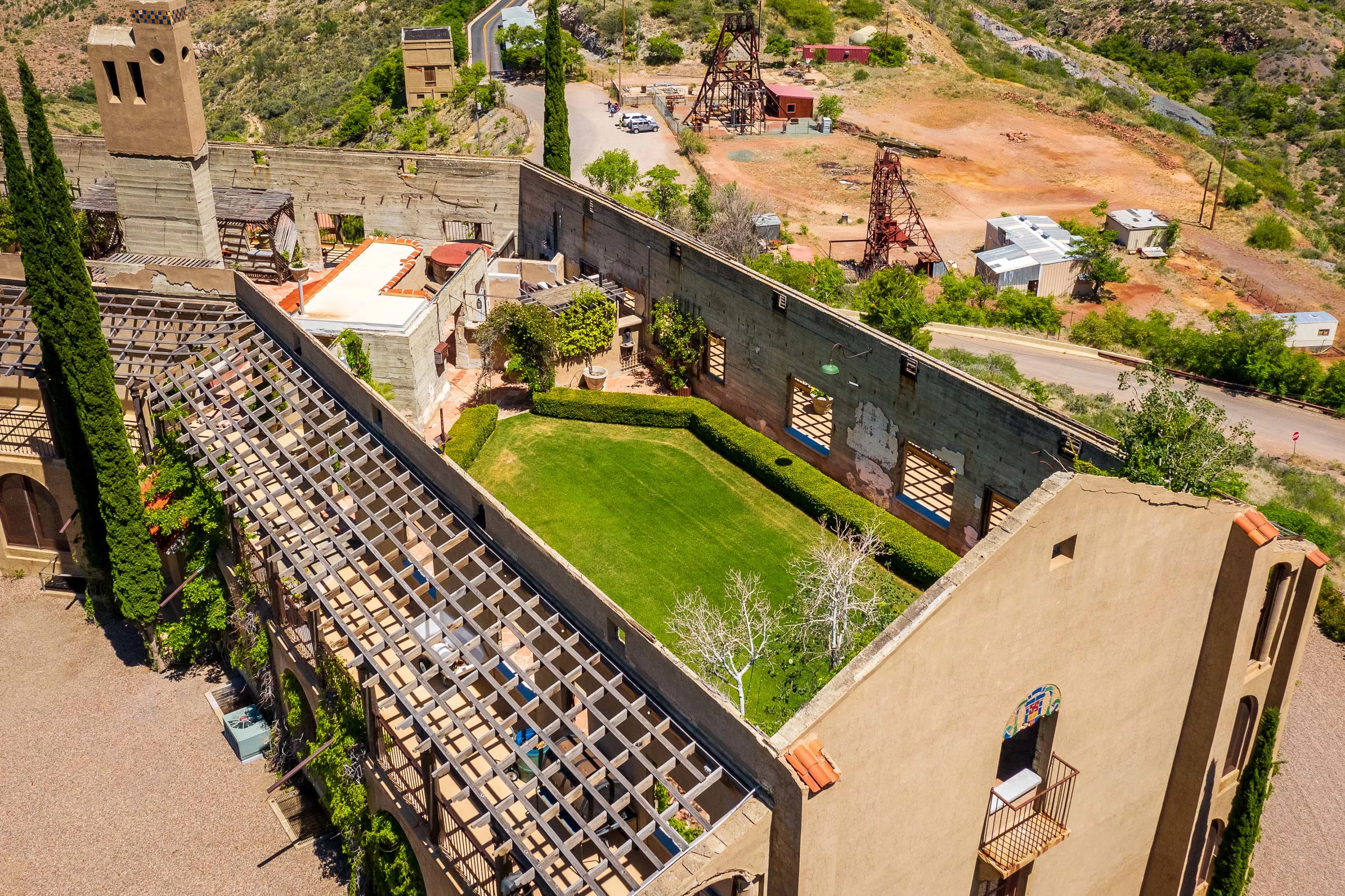 300 Upper Bell Road, Near Sedona, Arizona 86331 - 300-upper-bell-road-jerome-arizona55_nzydyv