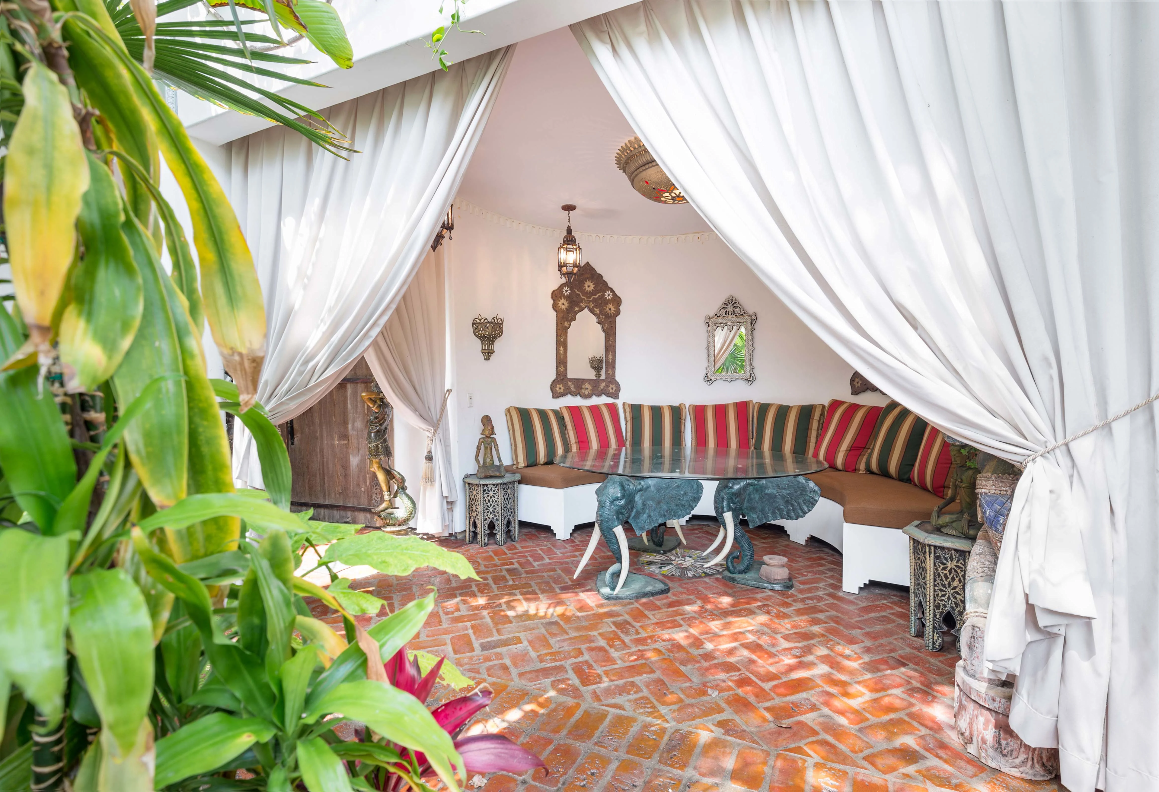21500 Calle Del Barco, Malibu, California 90265 - 21500-calle-del-barco-malibu-california_13_q0ix8v
