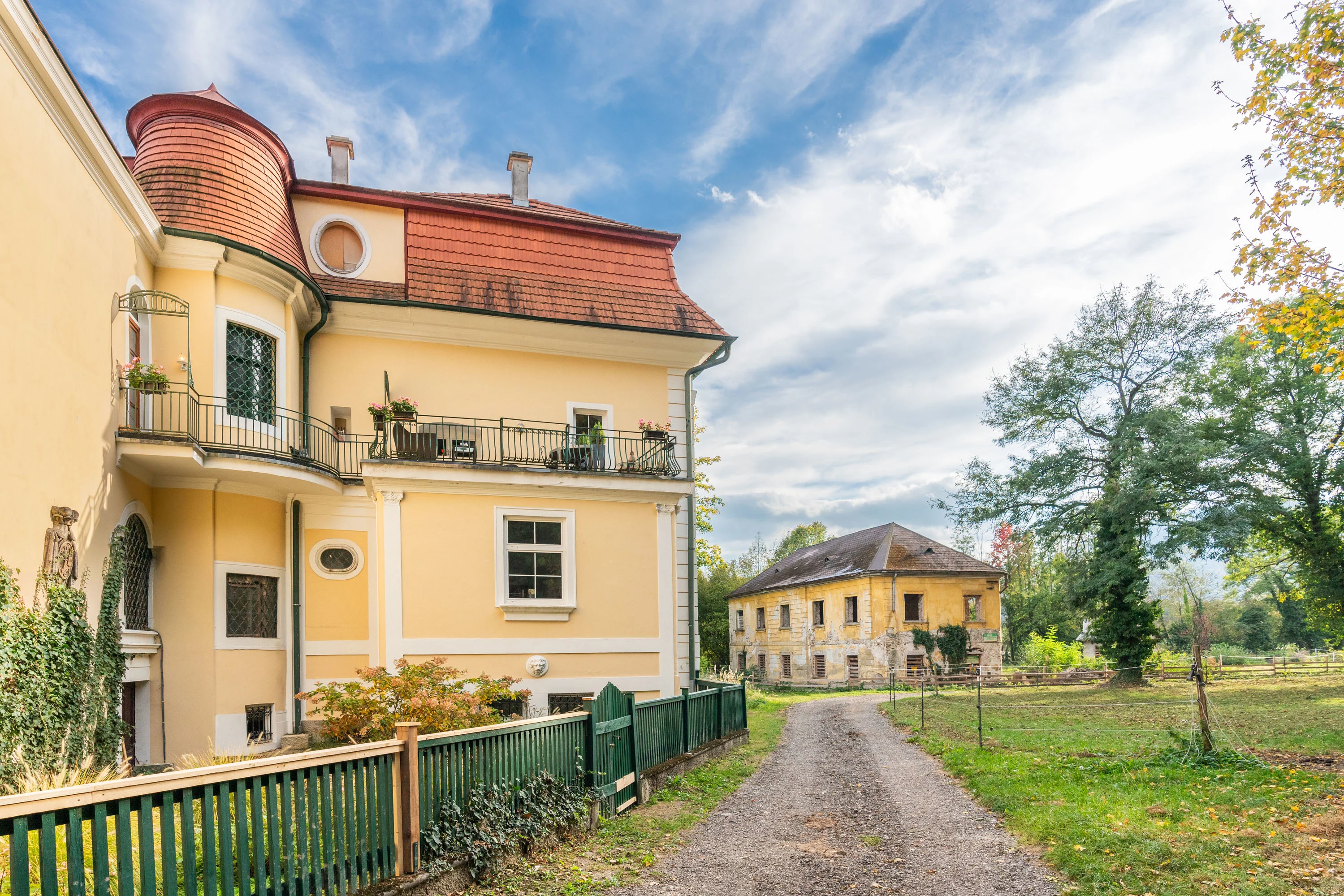 Schloss Stupache Allee, Stuppach, Near Vienna, Gloggnitz , Lower Austria - Mozarts-Last-Castle-41_z2v5qc