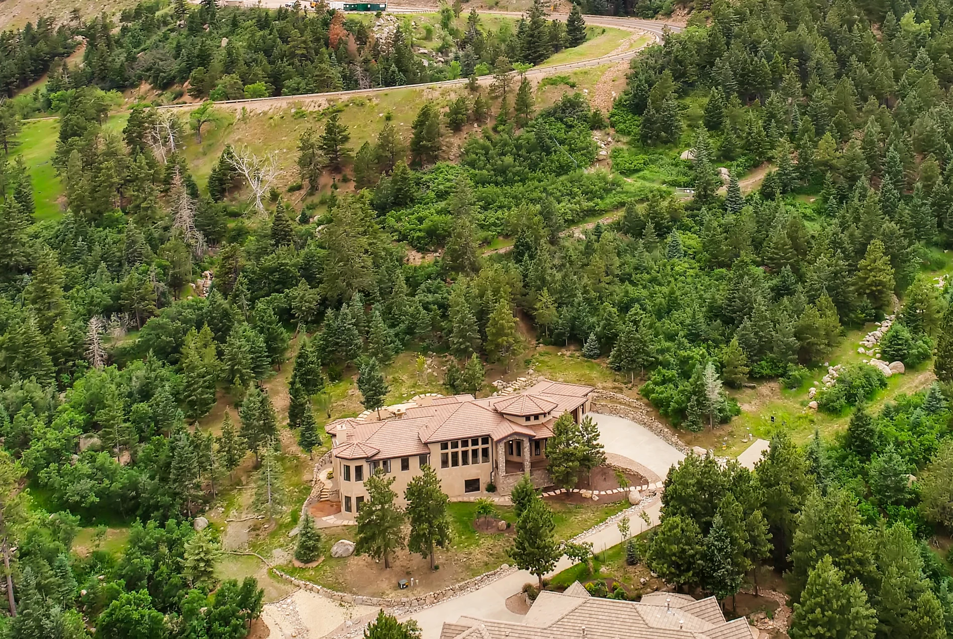 398 Irvington Court, Colorado Springs, Colorado 80906 - 398-irvington-court-colorado-springs-colorado01_gidfjx