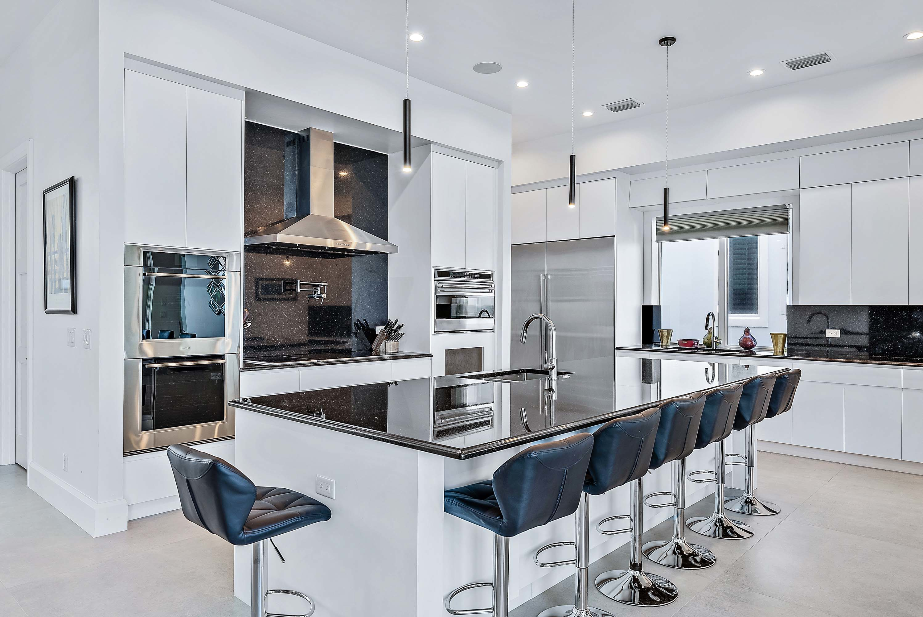 16 7916 South Ocean Drive - Luxury Real Estate - Concierge Auctions