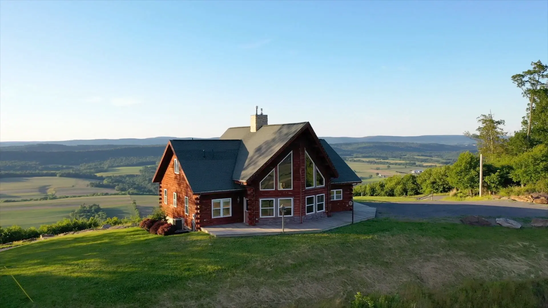 A huntsman's paradise perched on 320 acres, this lodge style home offers spectacular valley views and soaring ceilings.