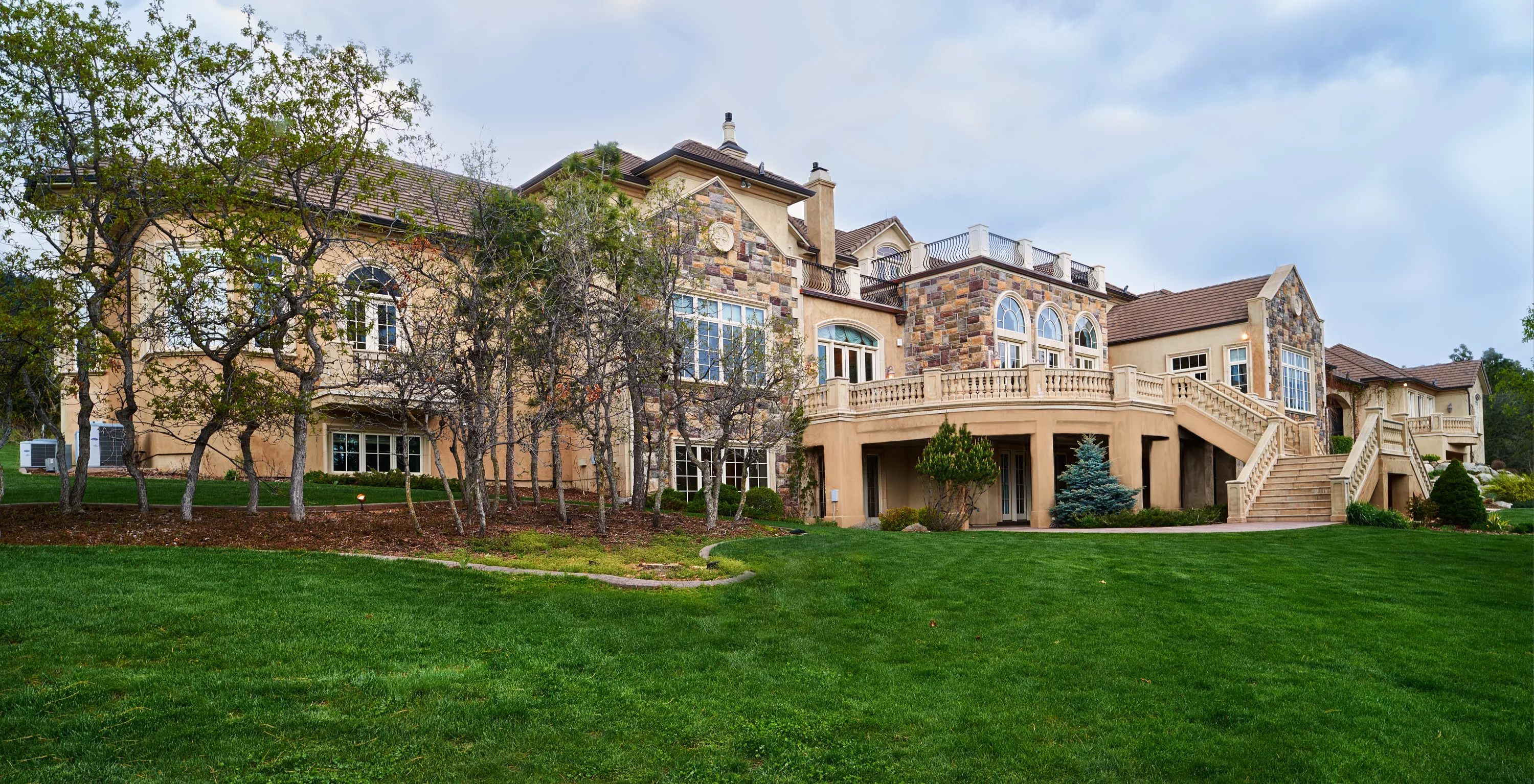 Colorado Dream Houses Fit for Every Barbie, image size:3000x1535