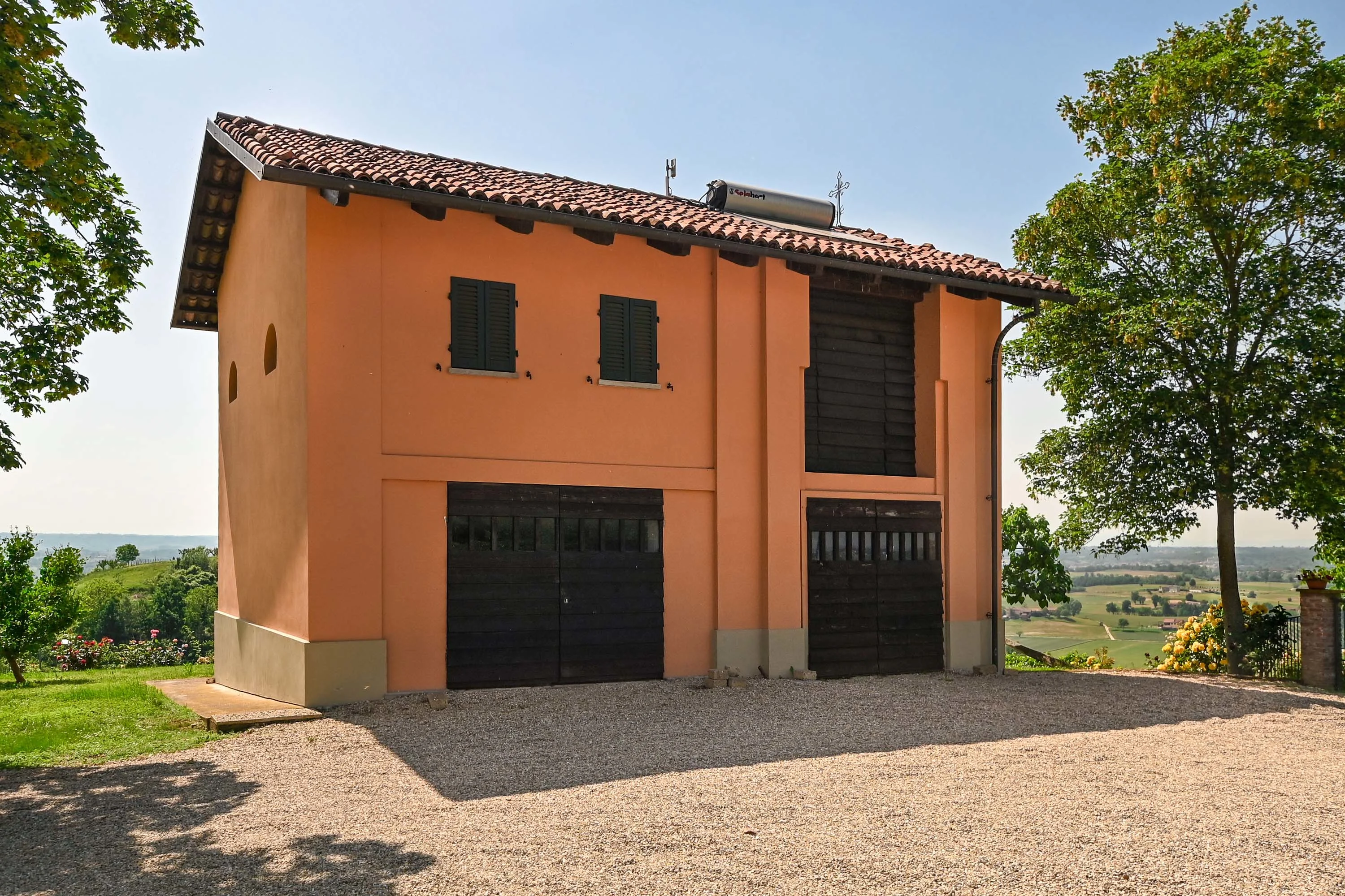 Azienda Agricola Montefiorito, Asti, Monferrato Region, Piedmont , Italy - 34_-_AST2605_Asti-9_v0nmbv