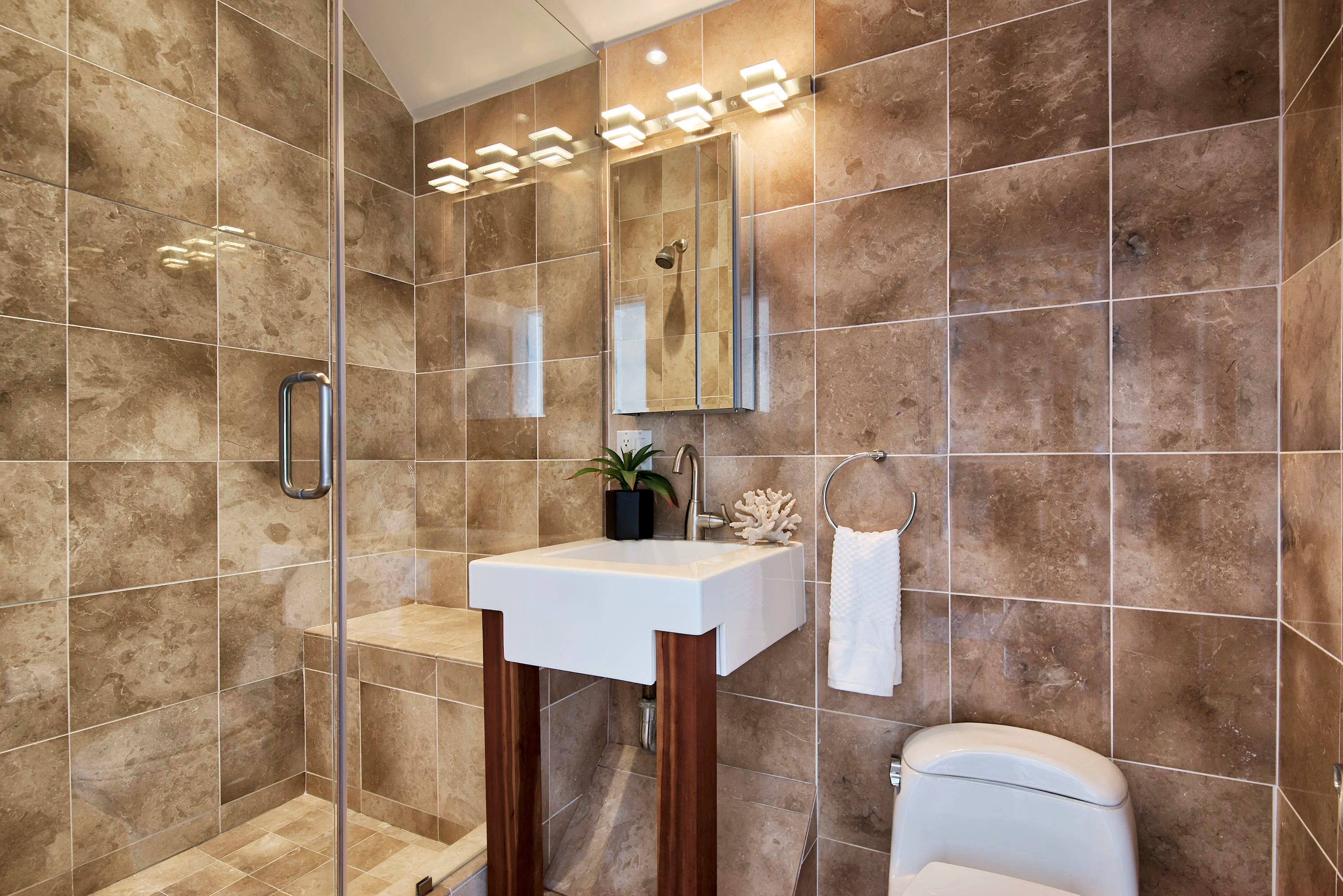 10 Reno Place, San Francisco, California 94133 - 10-reno-place-san-francisco-california18_xt6h2p