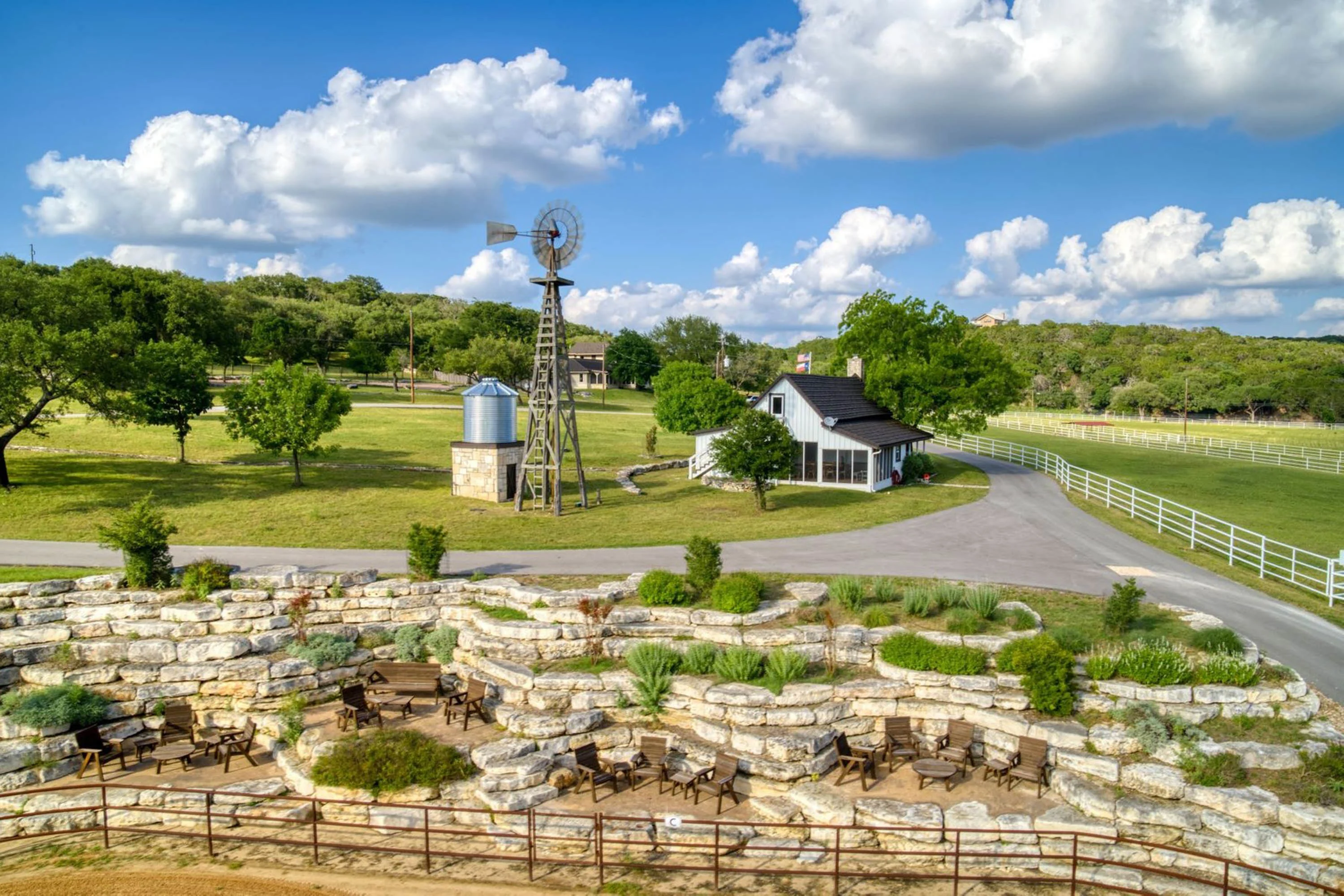 1626 Harper Road, San Antonio Hill Country, Texas 78028 - 1626-harper-road-kerrville-texas02_lbqawa