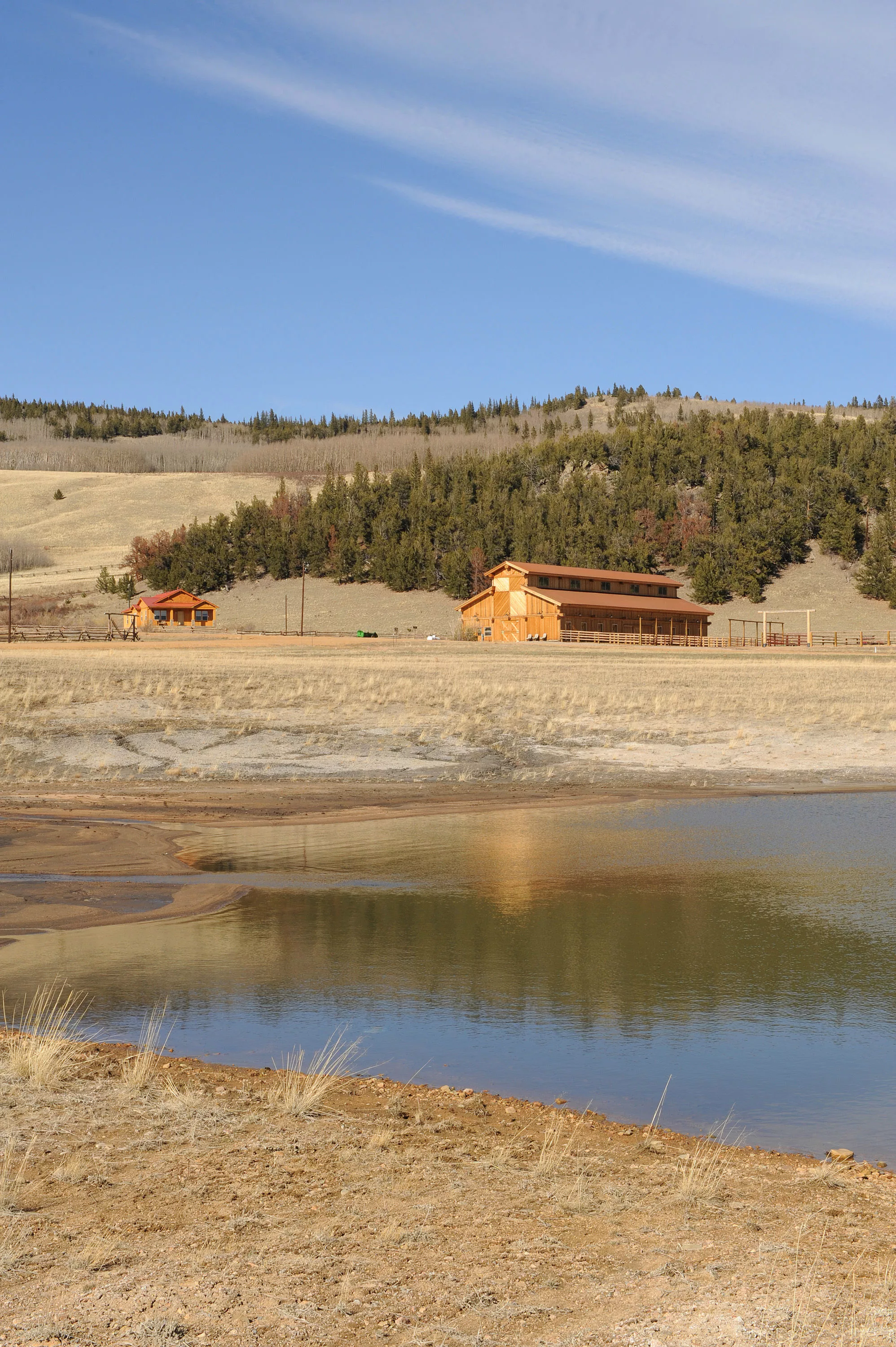 39823 Highway 285, Jefferson, Colorado 80456 - fhr-bunk-house-and-barn_jjb032