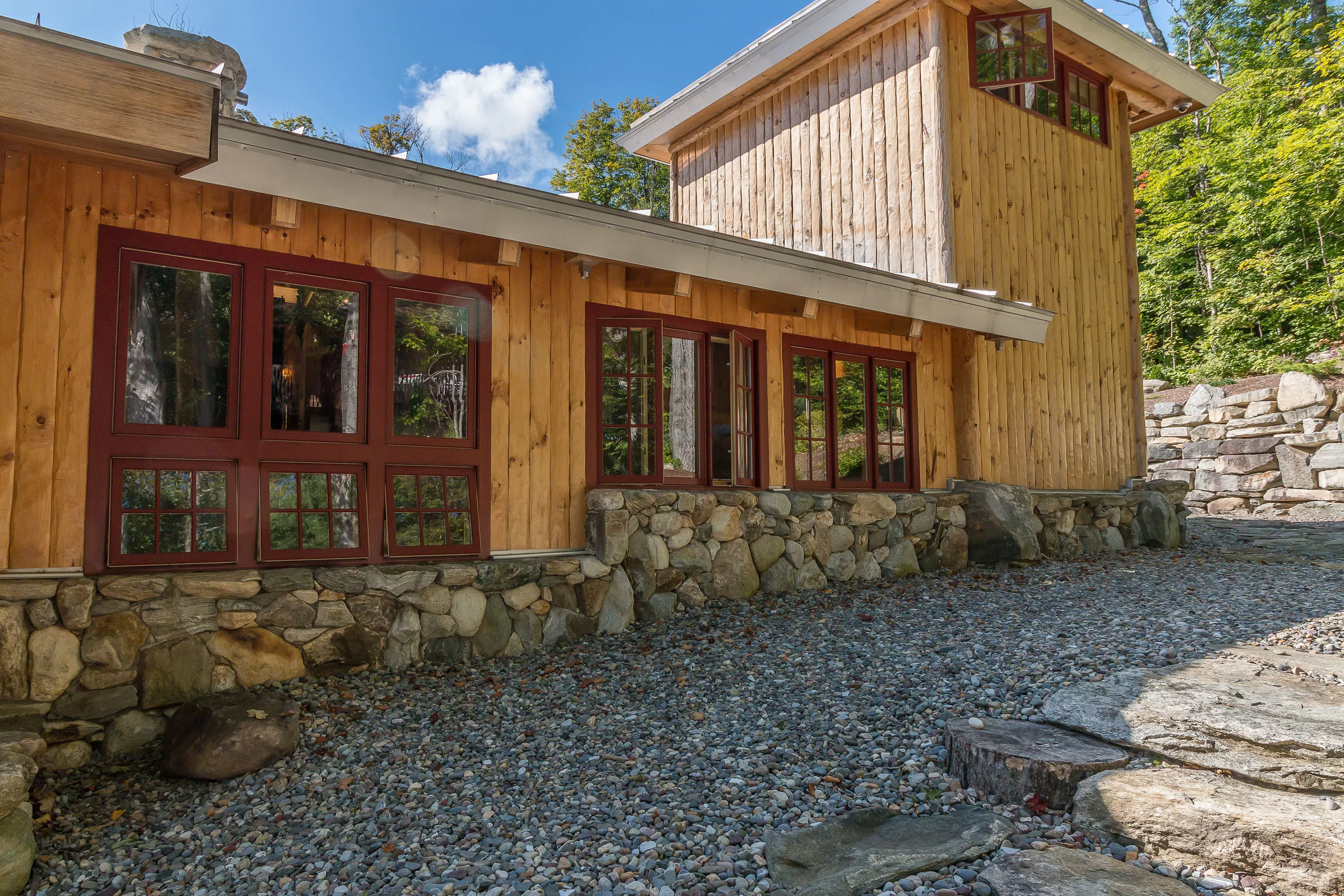 50 Quarter Mile Road, Stratton, Vermont 05340 - hauser_am_berg_38_mfroab