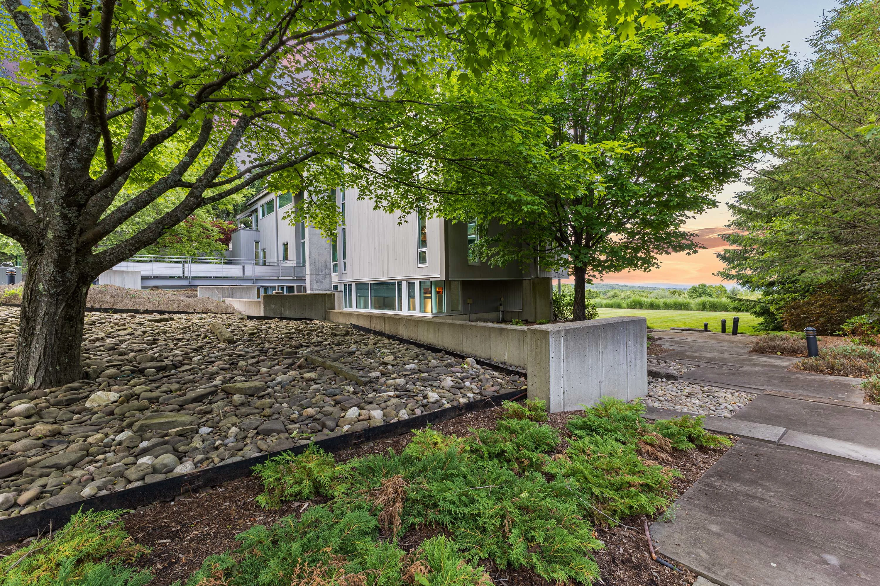 The Corning Glass House | 10288-10289 Whispering Wind Trail, Corning, Finger Lakes Area, New York 14830 - 32_10288-10289_Whispering_Wind_Trail_Corning_NY_14830_h1kty5