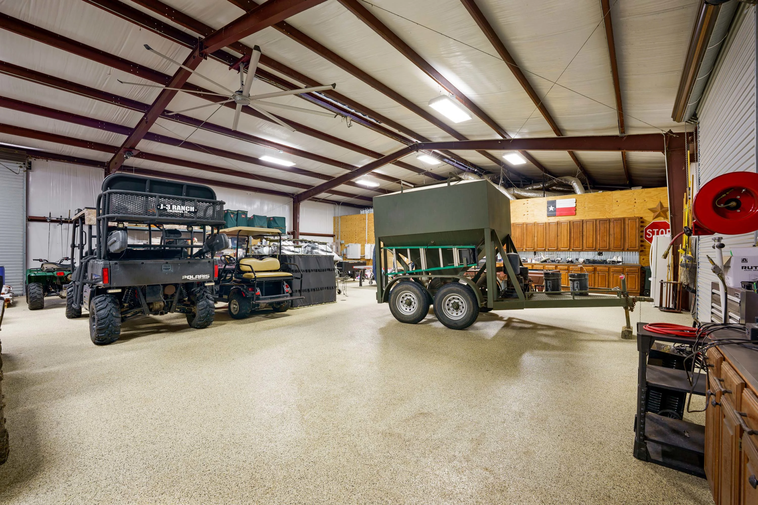 1773 County Road 101, Colorado County, Texas 78934 - 1773-county-road-101-columbus-texas44_kfxsio